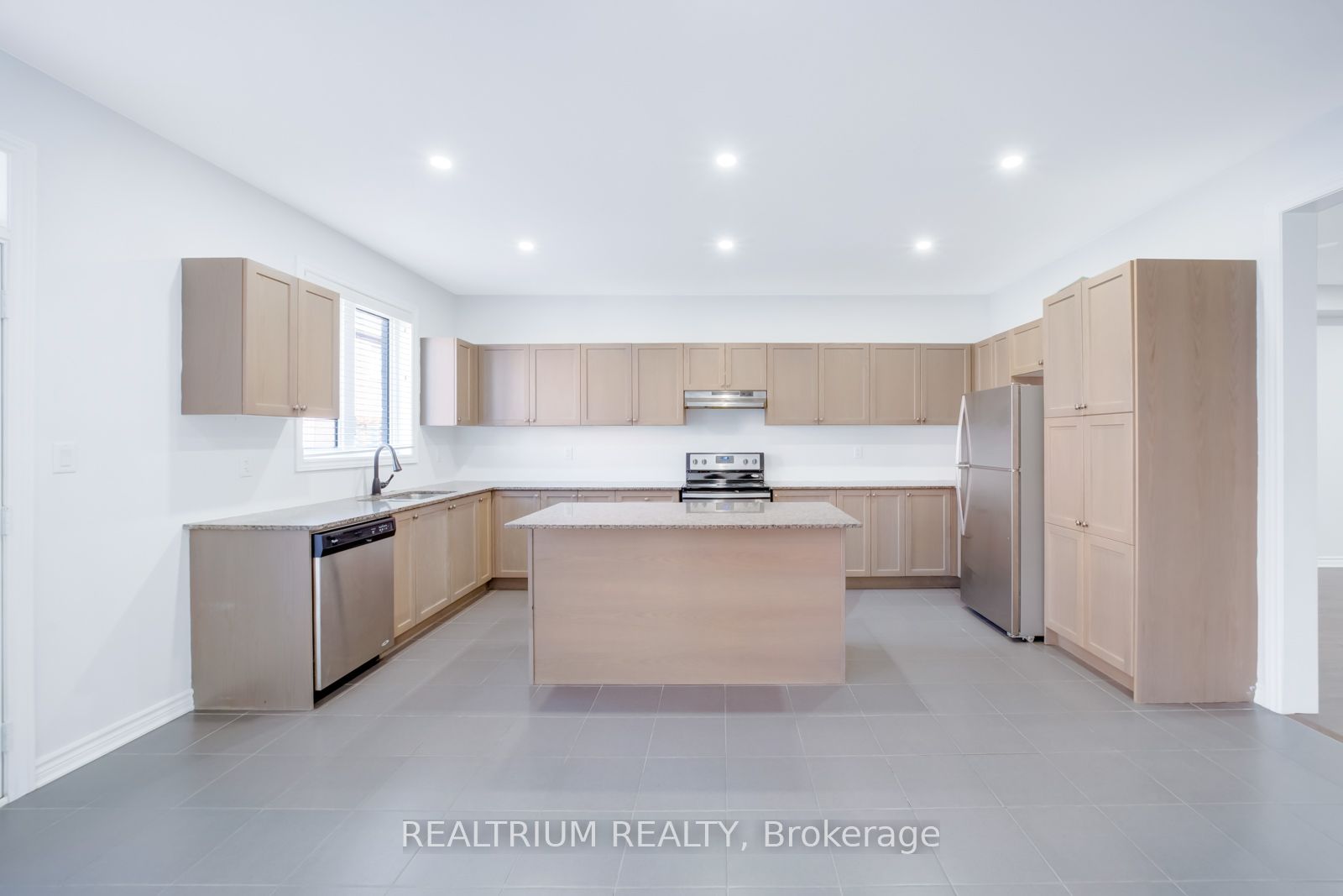 22 Clockwork Drive Property Photo 12