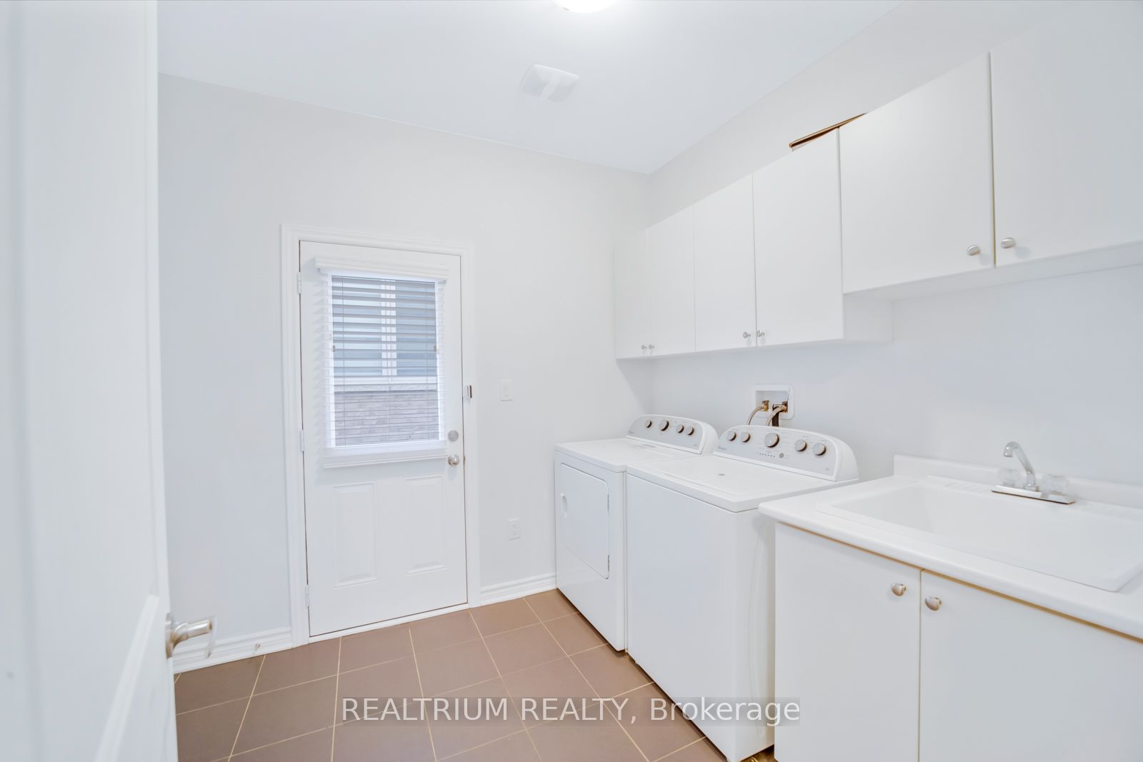 22 Clockwork Drive Property Photo 16