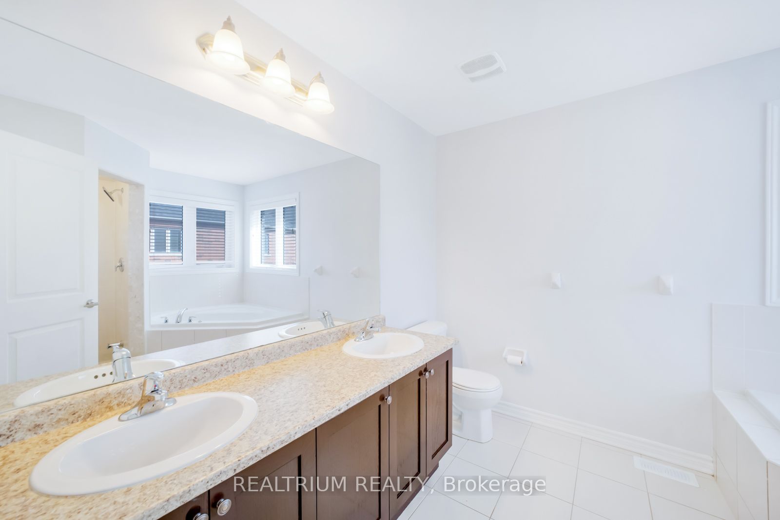 22 Clockwork Drive Property Photo 25