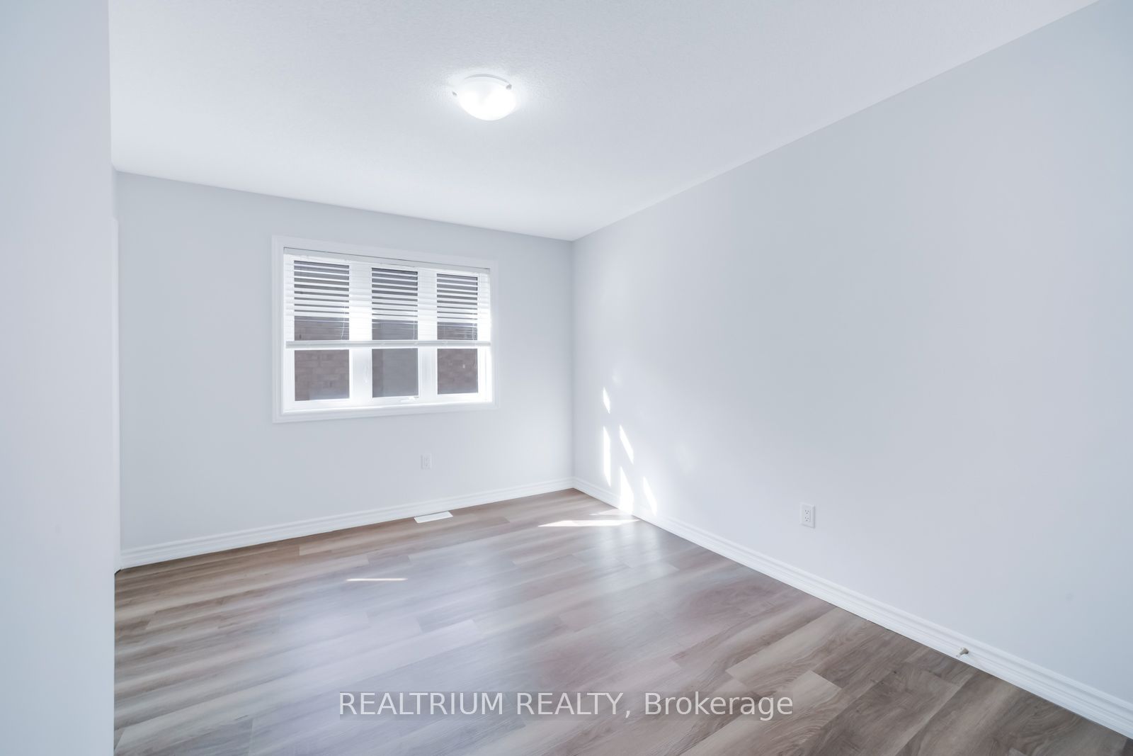 22 Clockwork Drive Property Photo 27