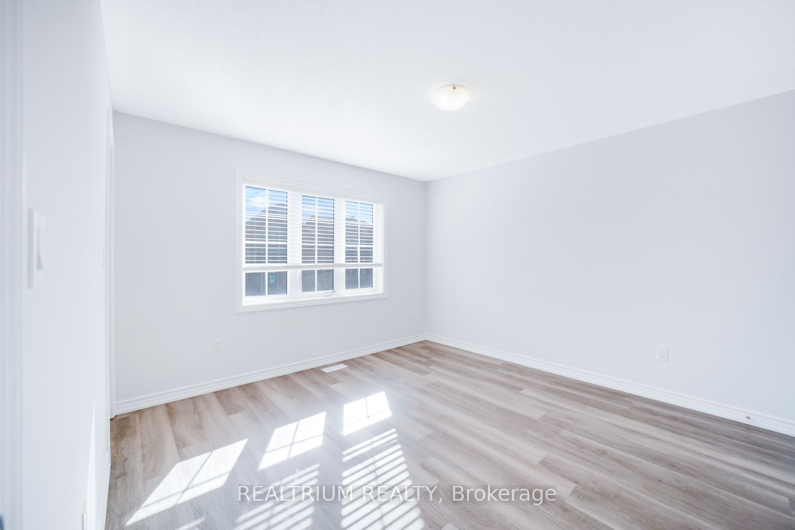 22 Clockwork Drive Property Photo 35