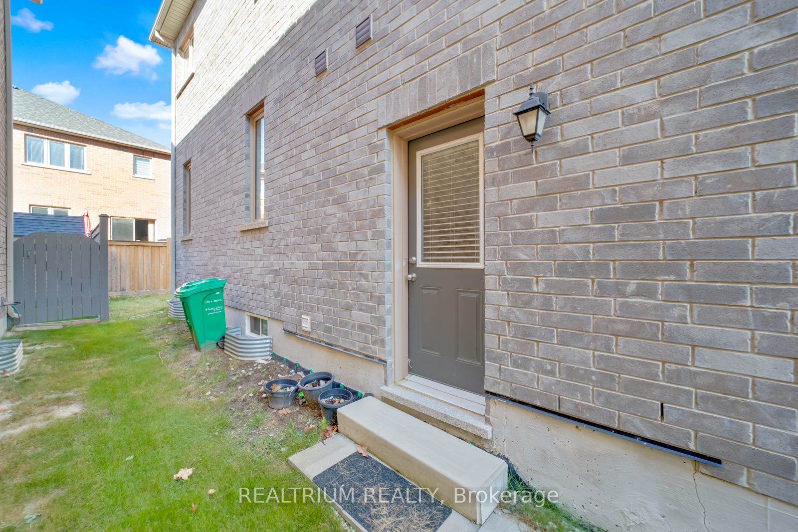 22 Clockwork Drive Property Photo 43