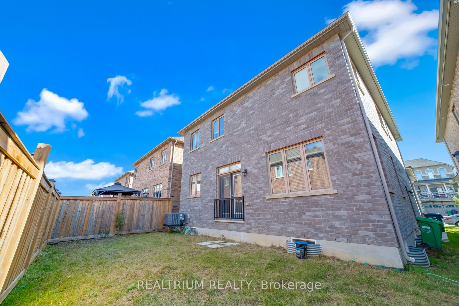 22 Clockwork Drive Property Photo 44