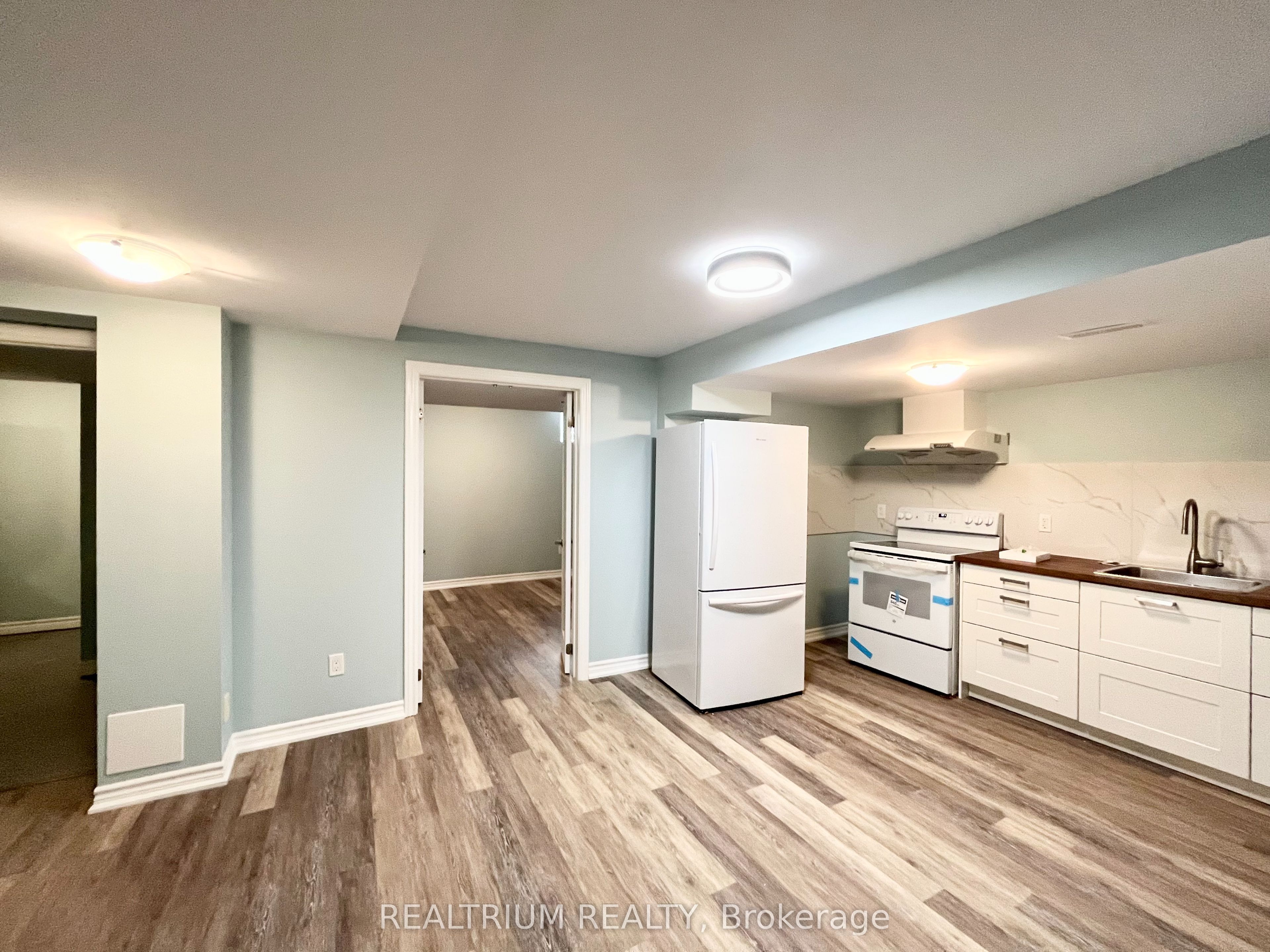 1392 Hill Street Property Photo 7