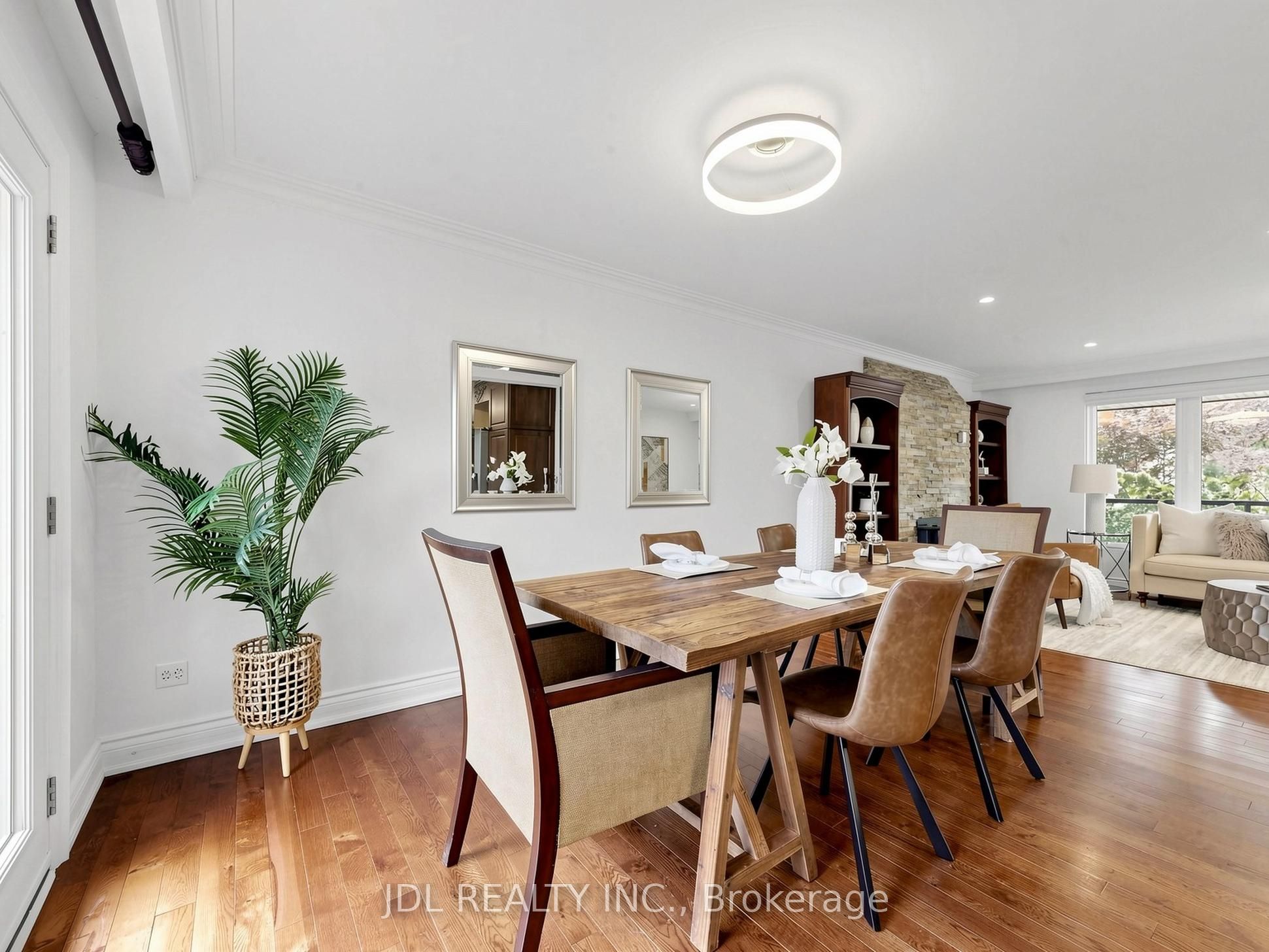 32 Ashmount Crescent Property Photo 12