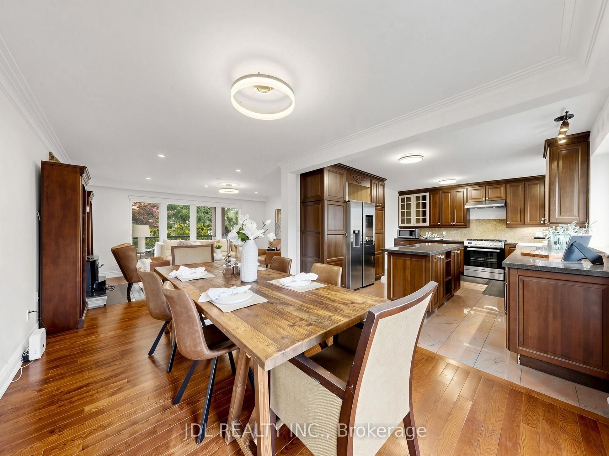 32 Ashmount Crescent Property Photo 13