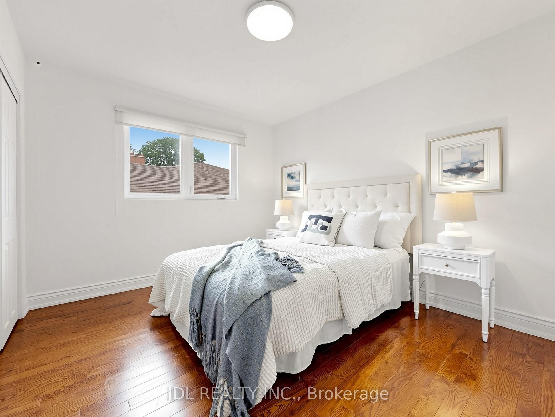 32 Ashmount Crescent Property Photo 24