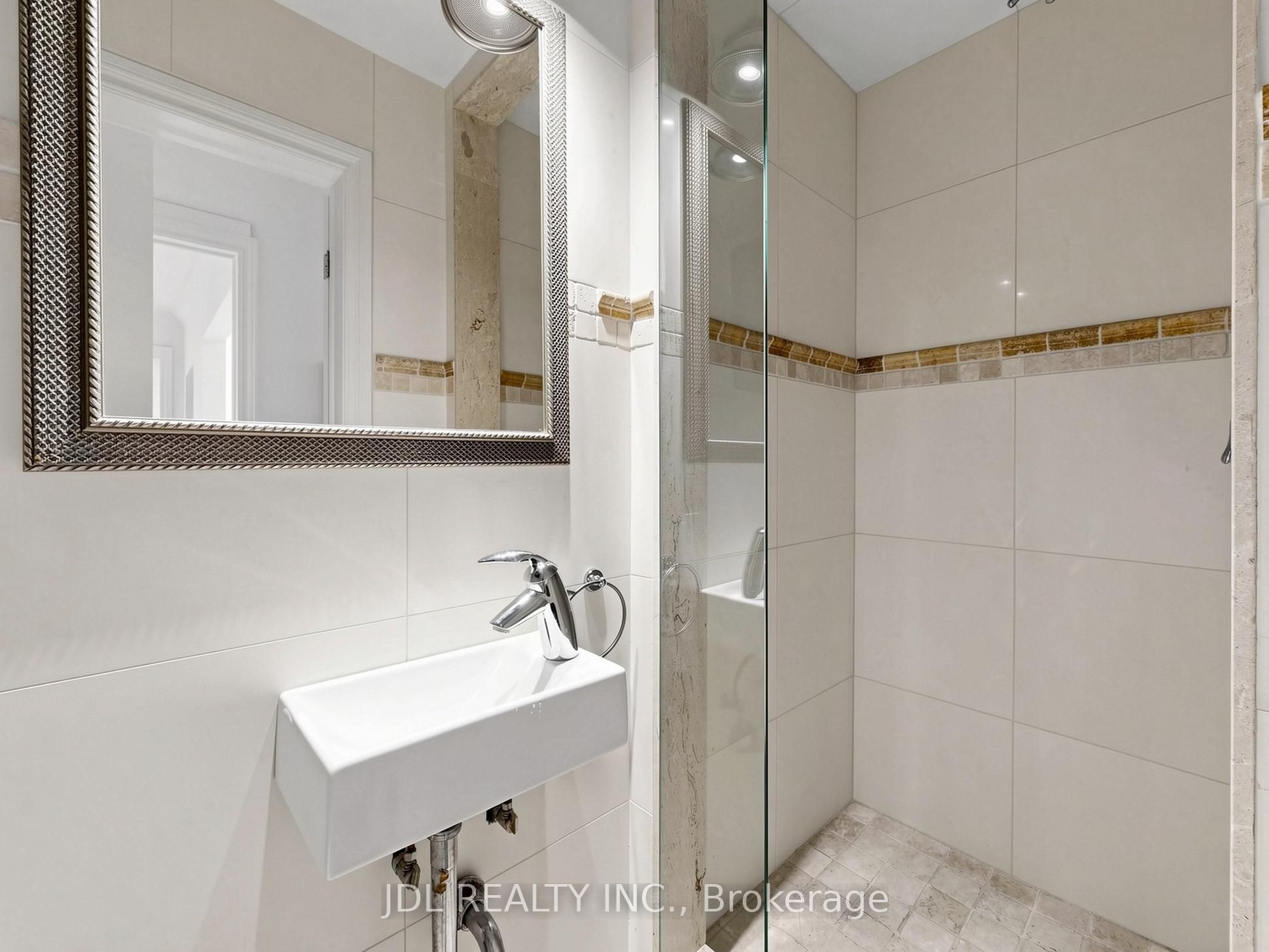 32 Ashmount Crescent Property Photo 38