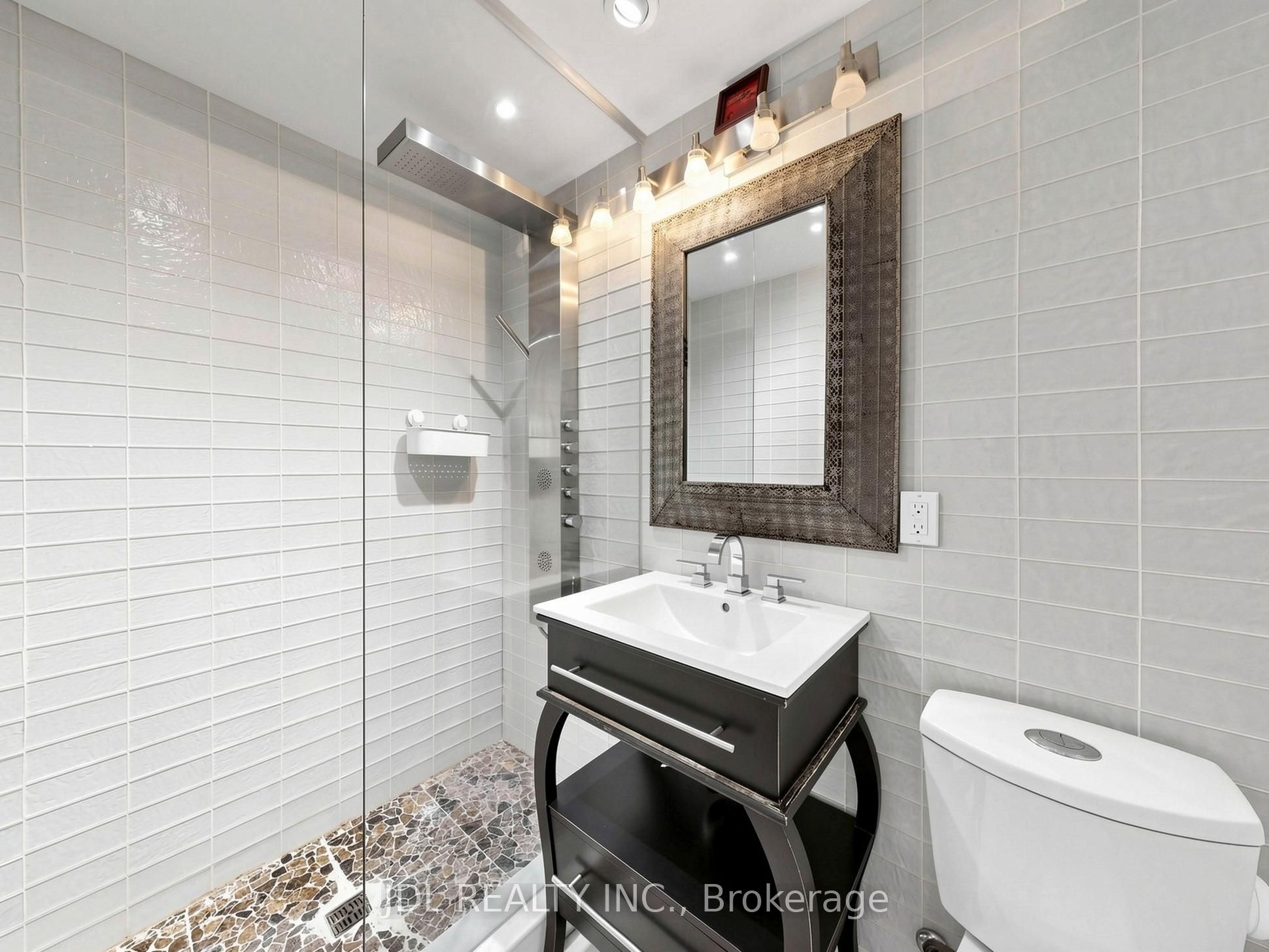 32 Ashmount Crescent Property Photo 46