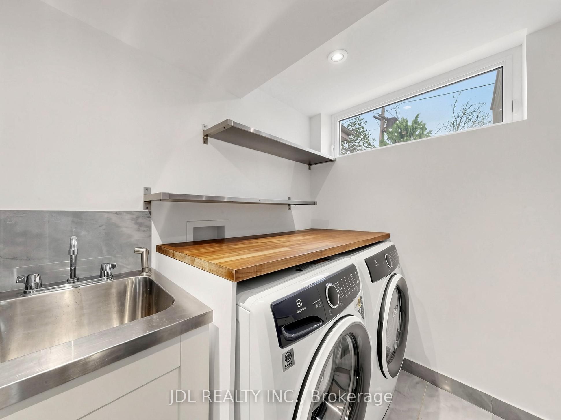 32 Ashmount Crescent Property Photo 47