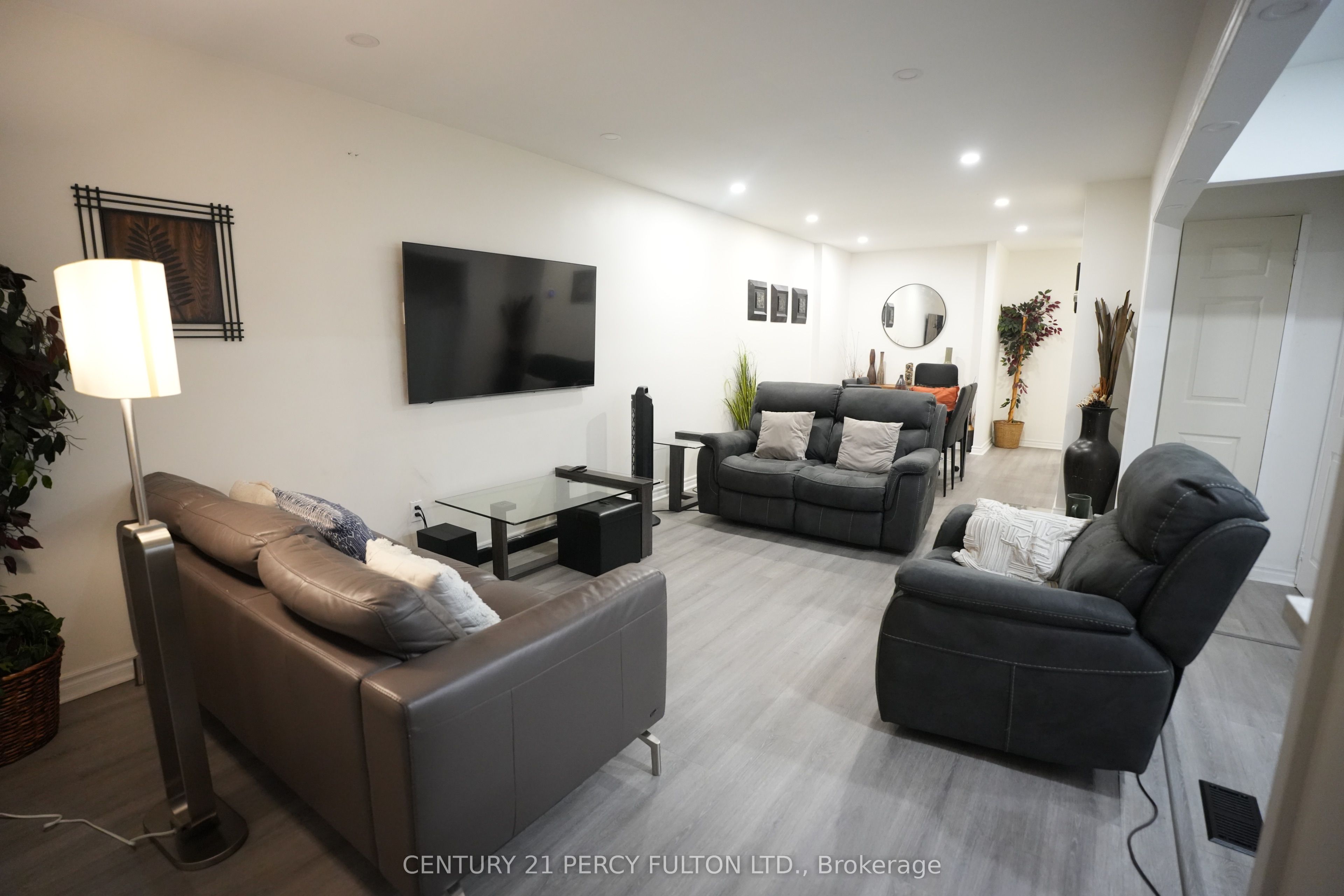 117 Cordella Avenue Main Property Photo 2