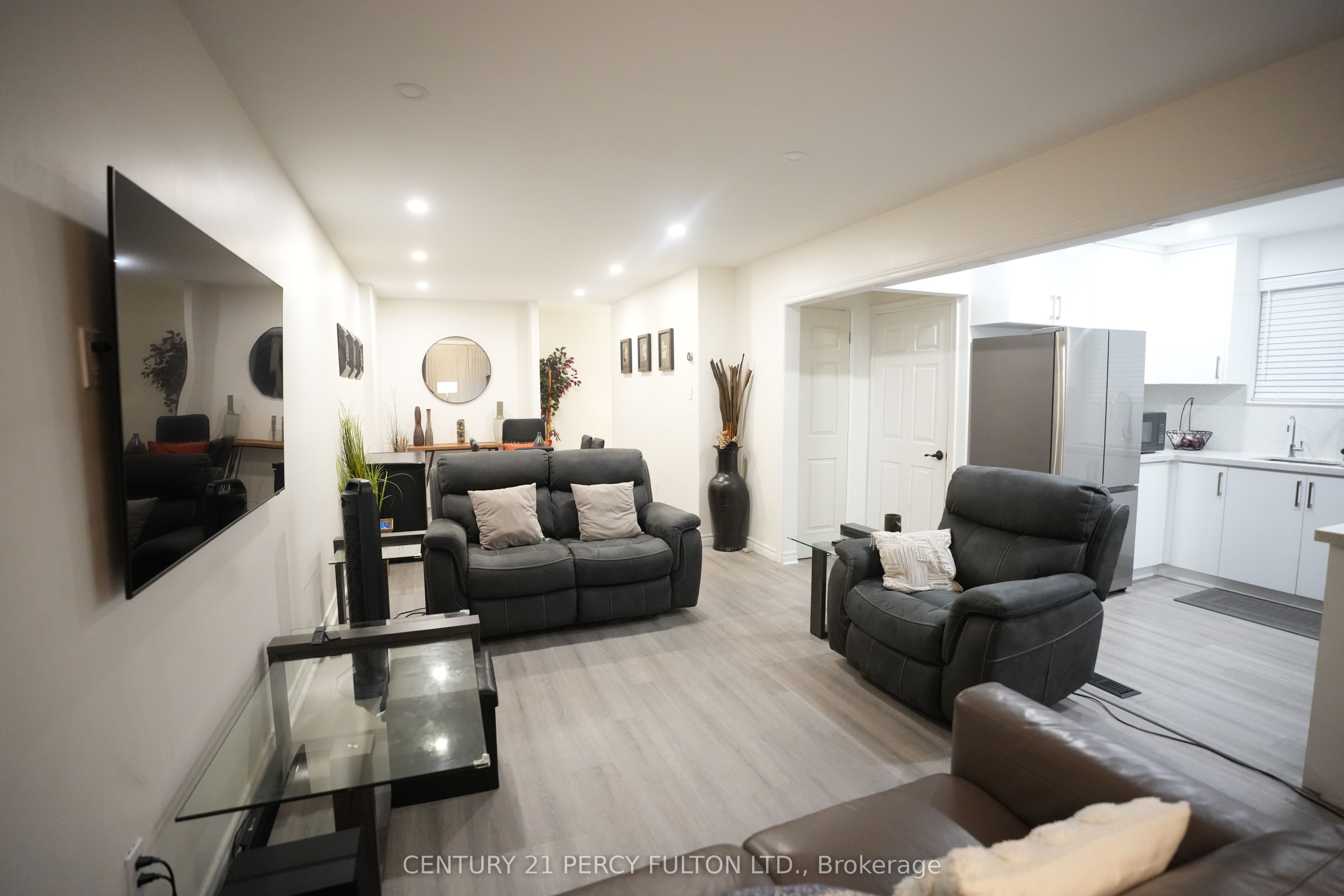 117 Cordella Avenue Main Property Photo 3