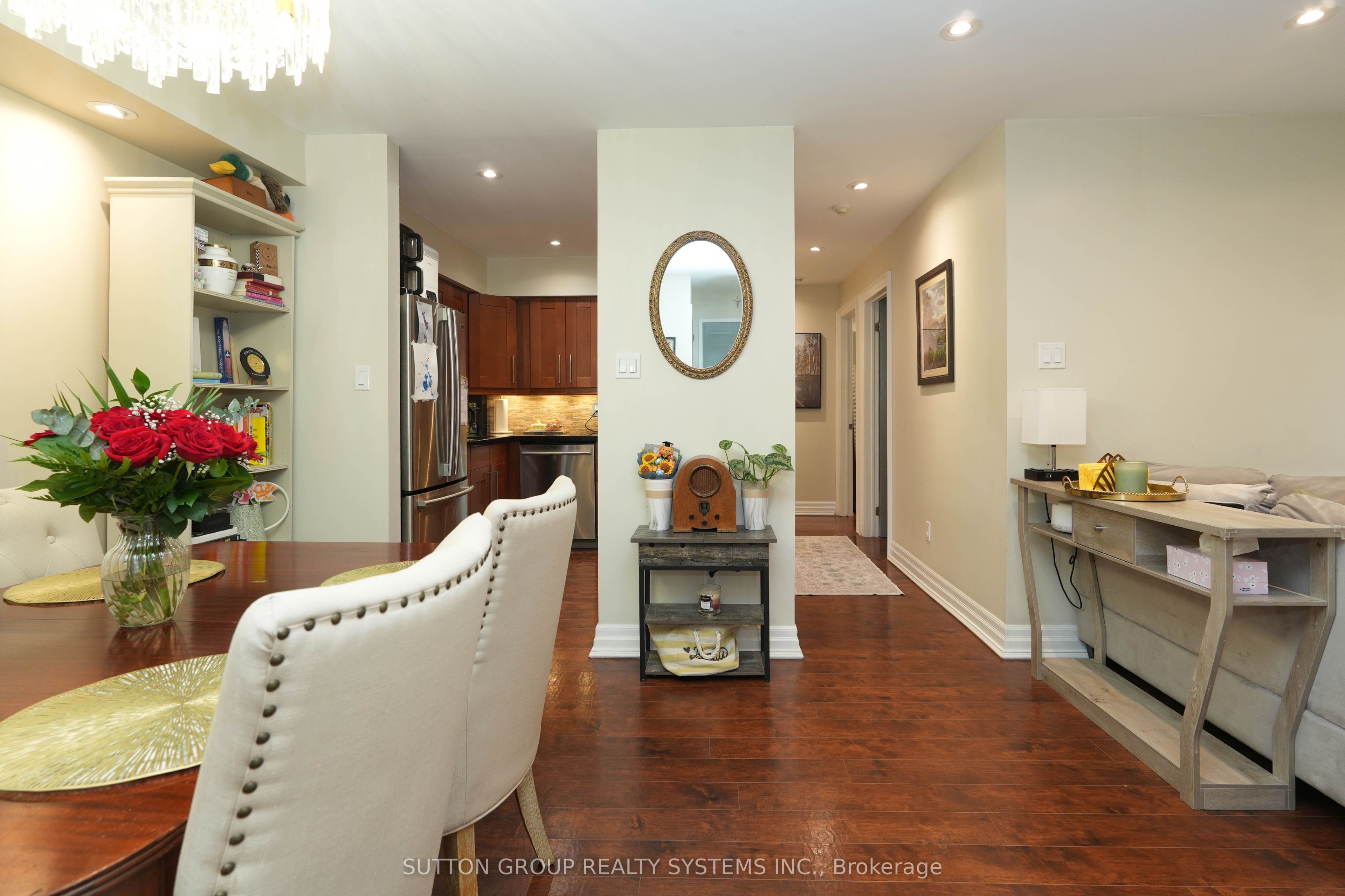 1508 Pilgrims Way 812 Property Photo 3