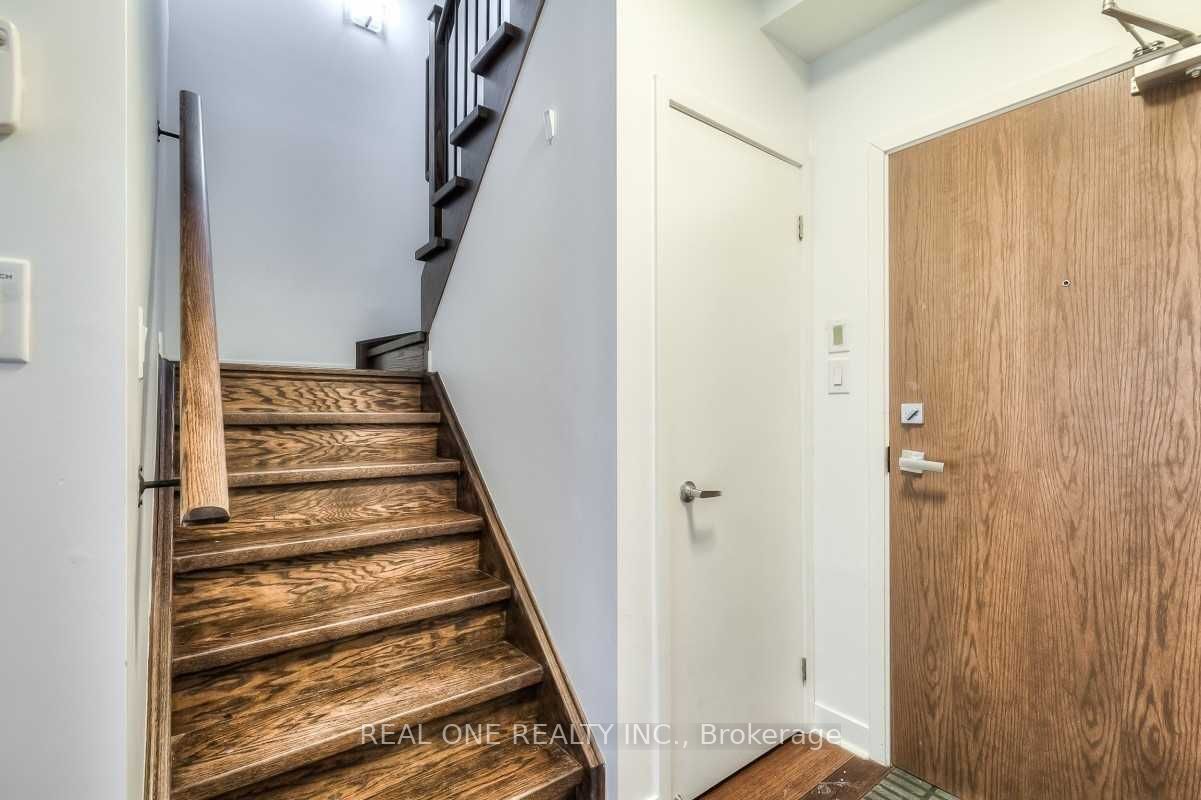 370 Square One Drive Th23 C Property Photo 6