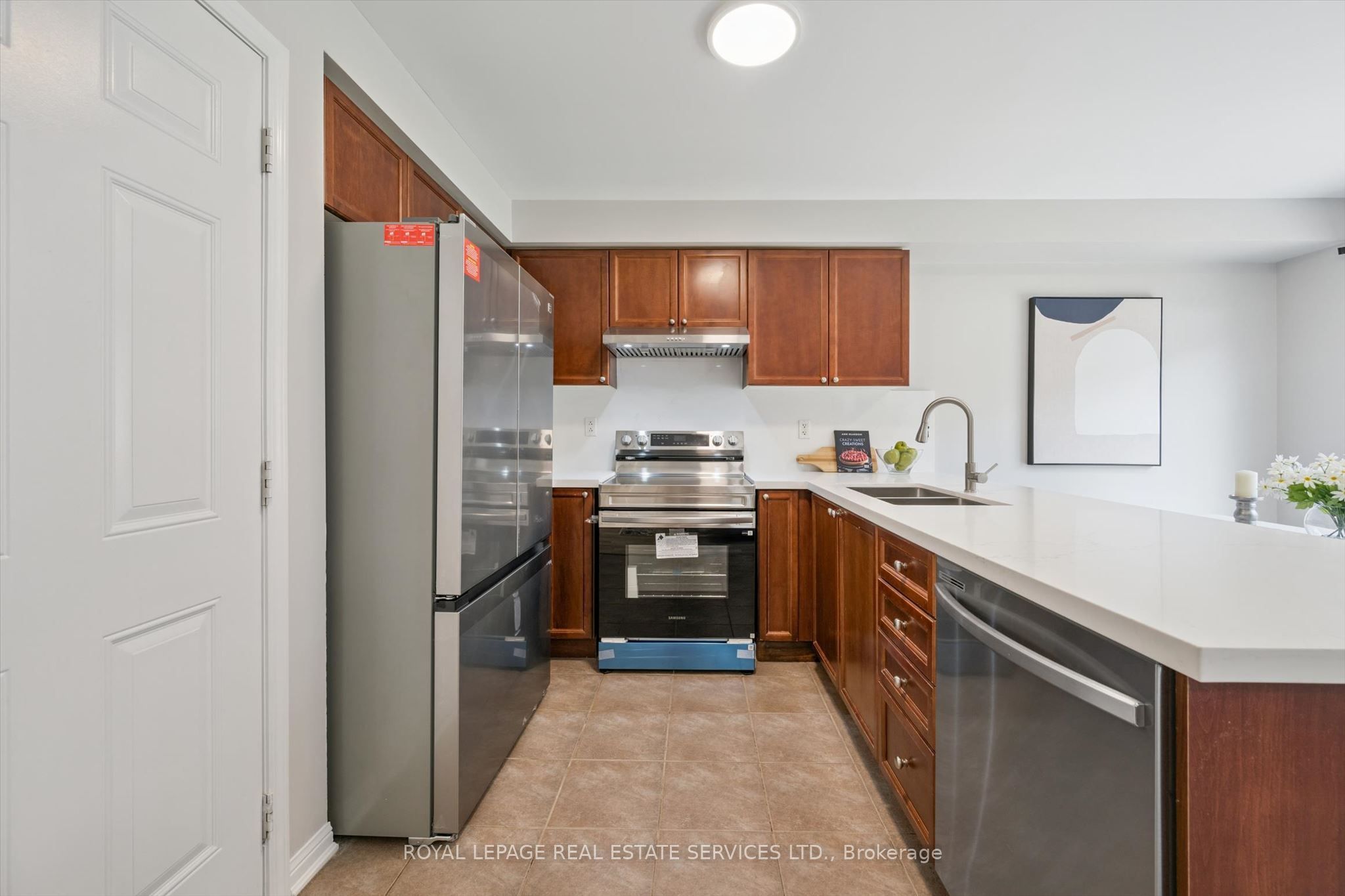 937 Vickerman Way Property Photo 17