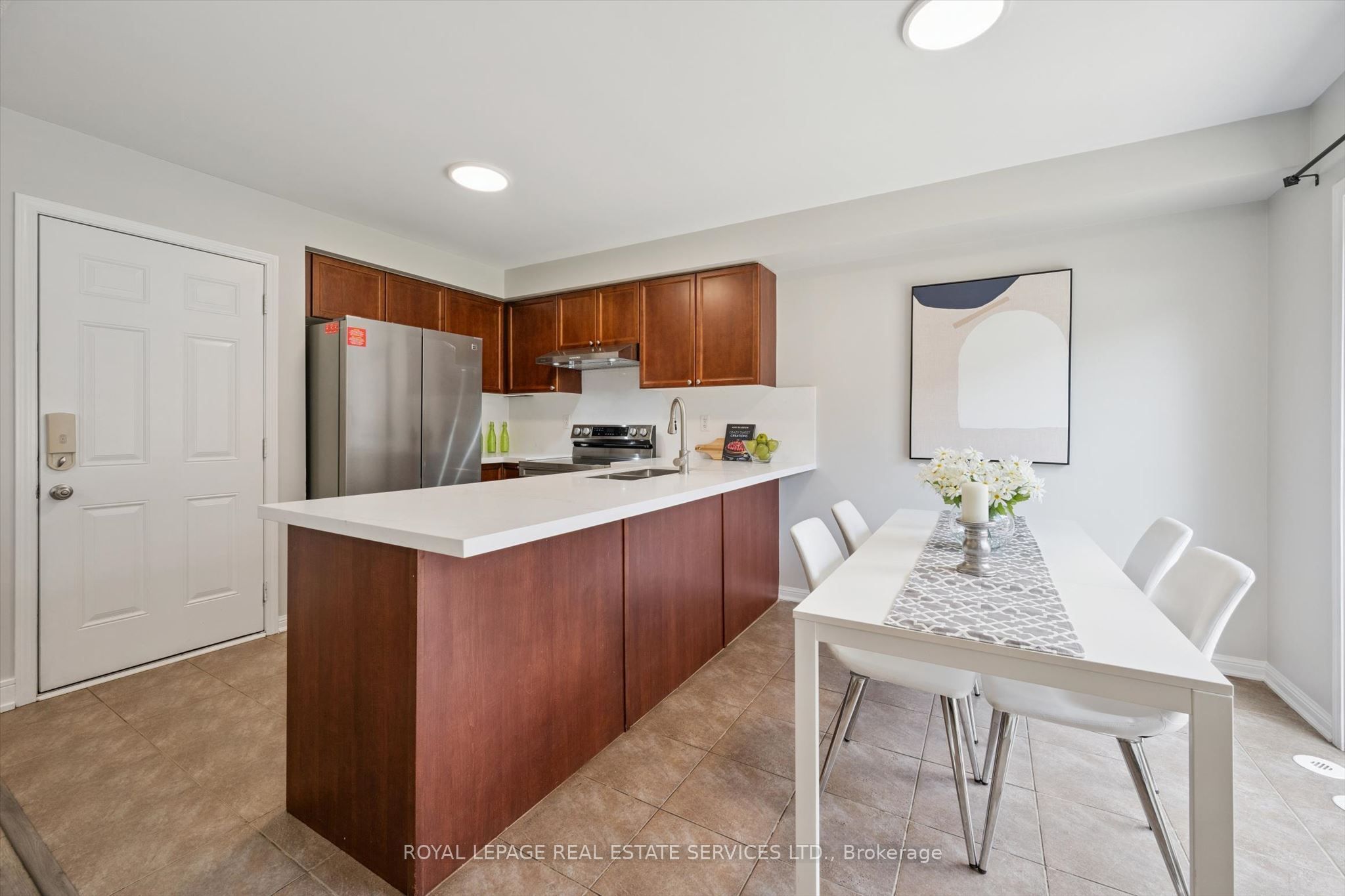 937 Vickerman Way Property Photo 19