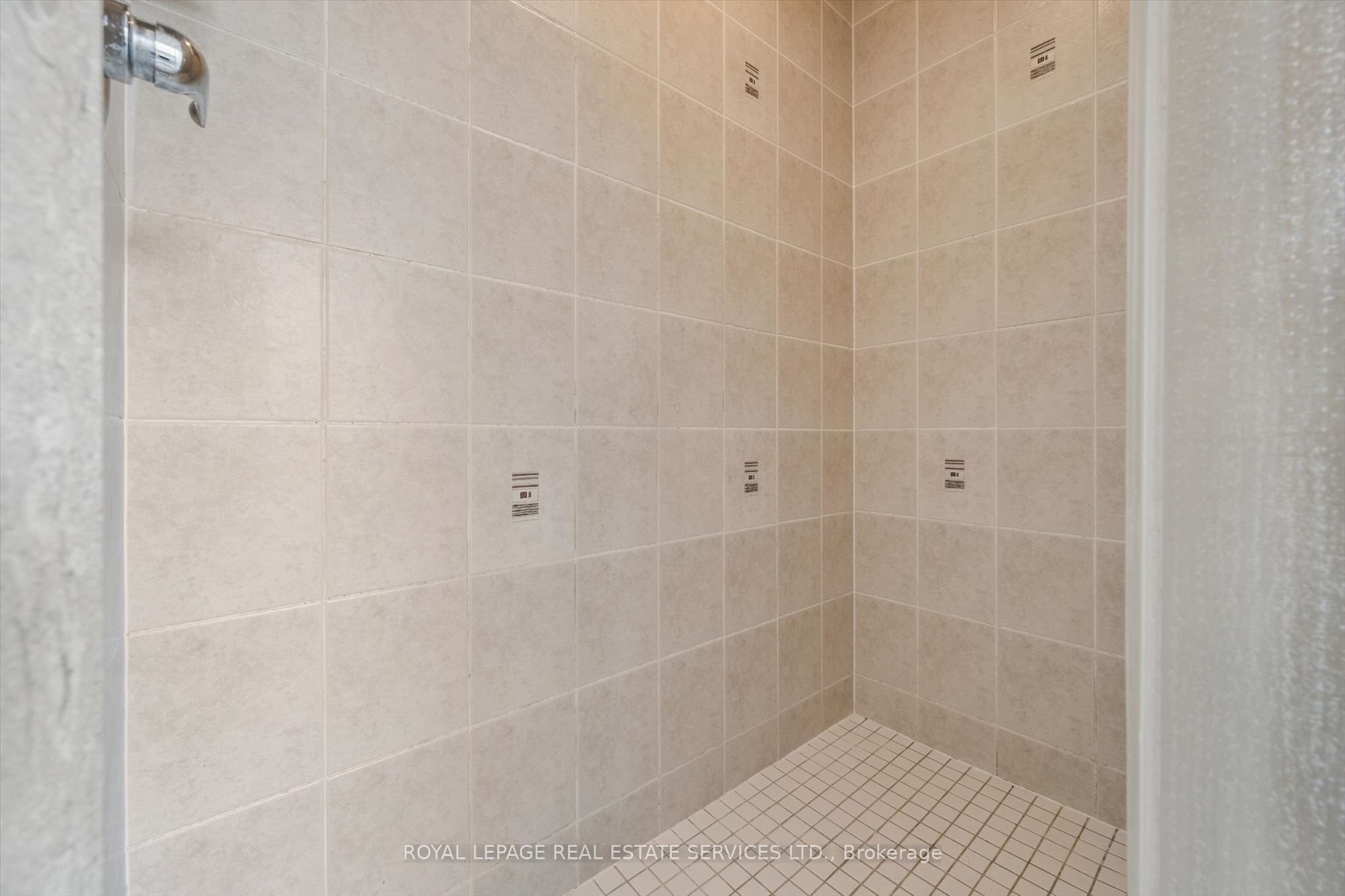 937 Vickerman Way Property Photo 26