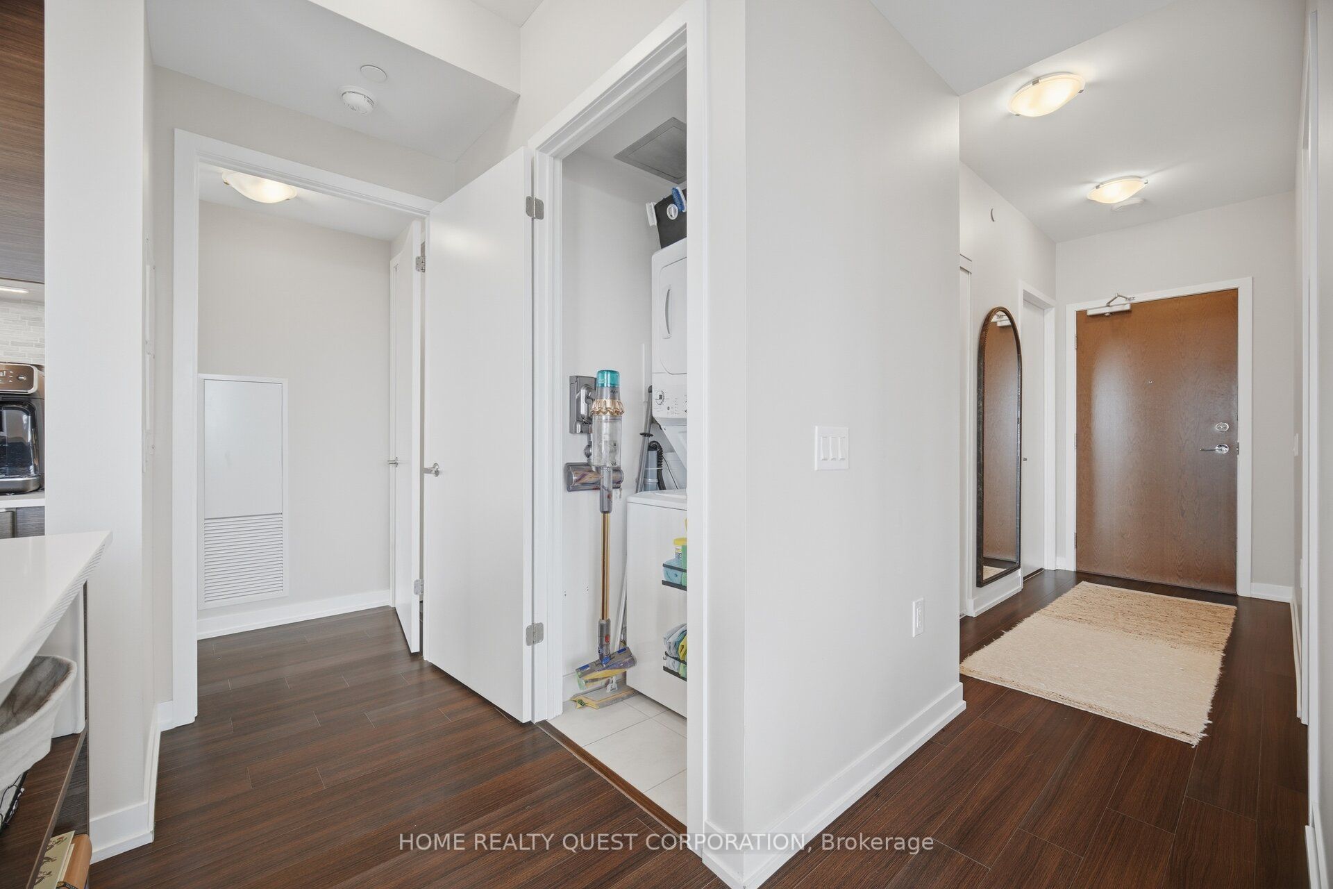 2560 Eglinton Avenue W 2205 Property Photo 14