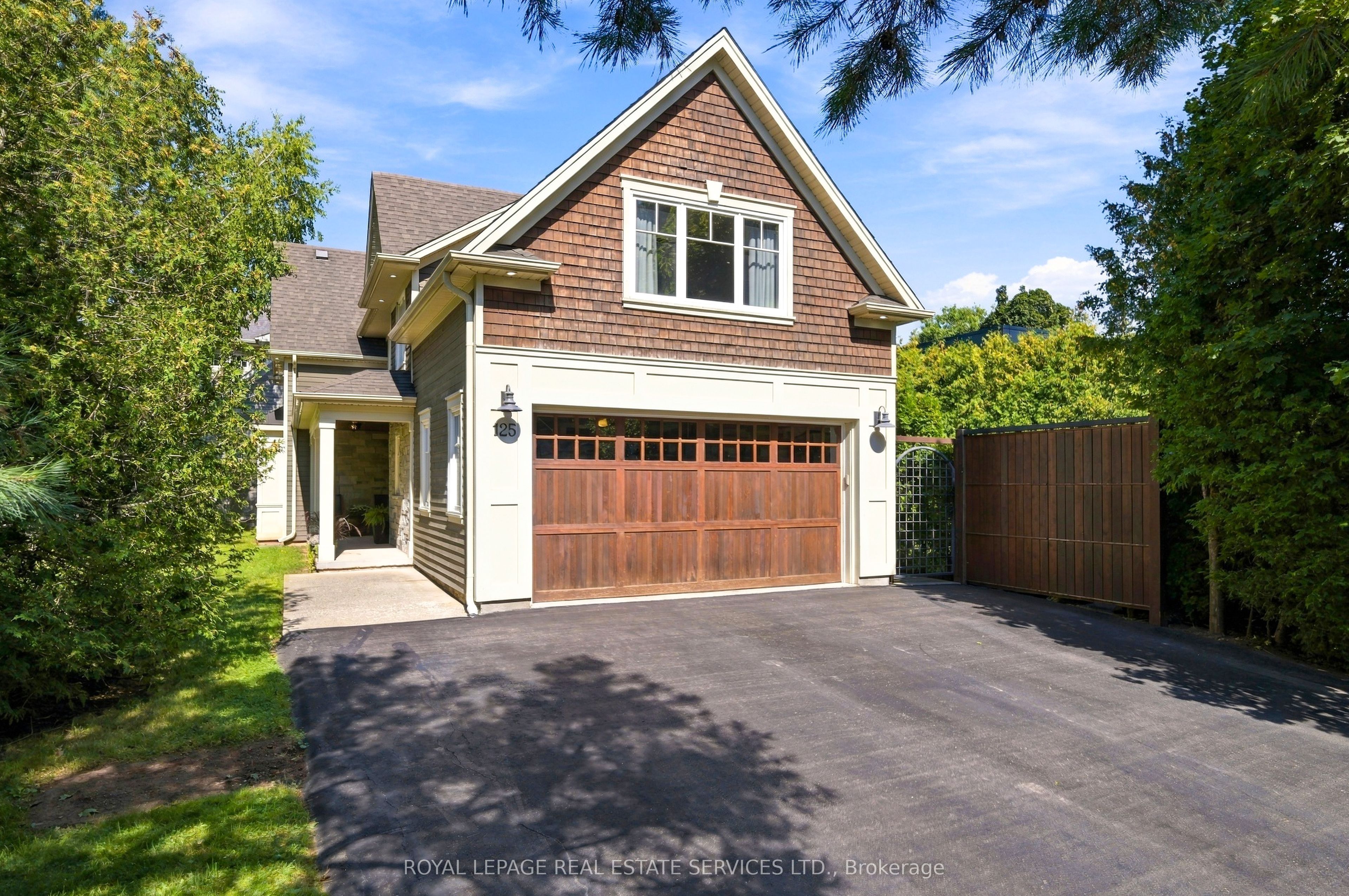 125 Ulster Drive Property Photo 2