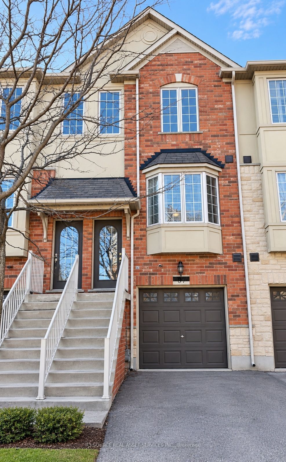 674 Rowley Common Property Photo 1