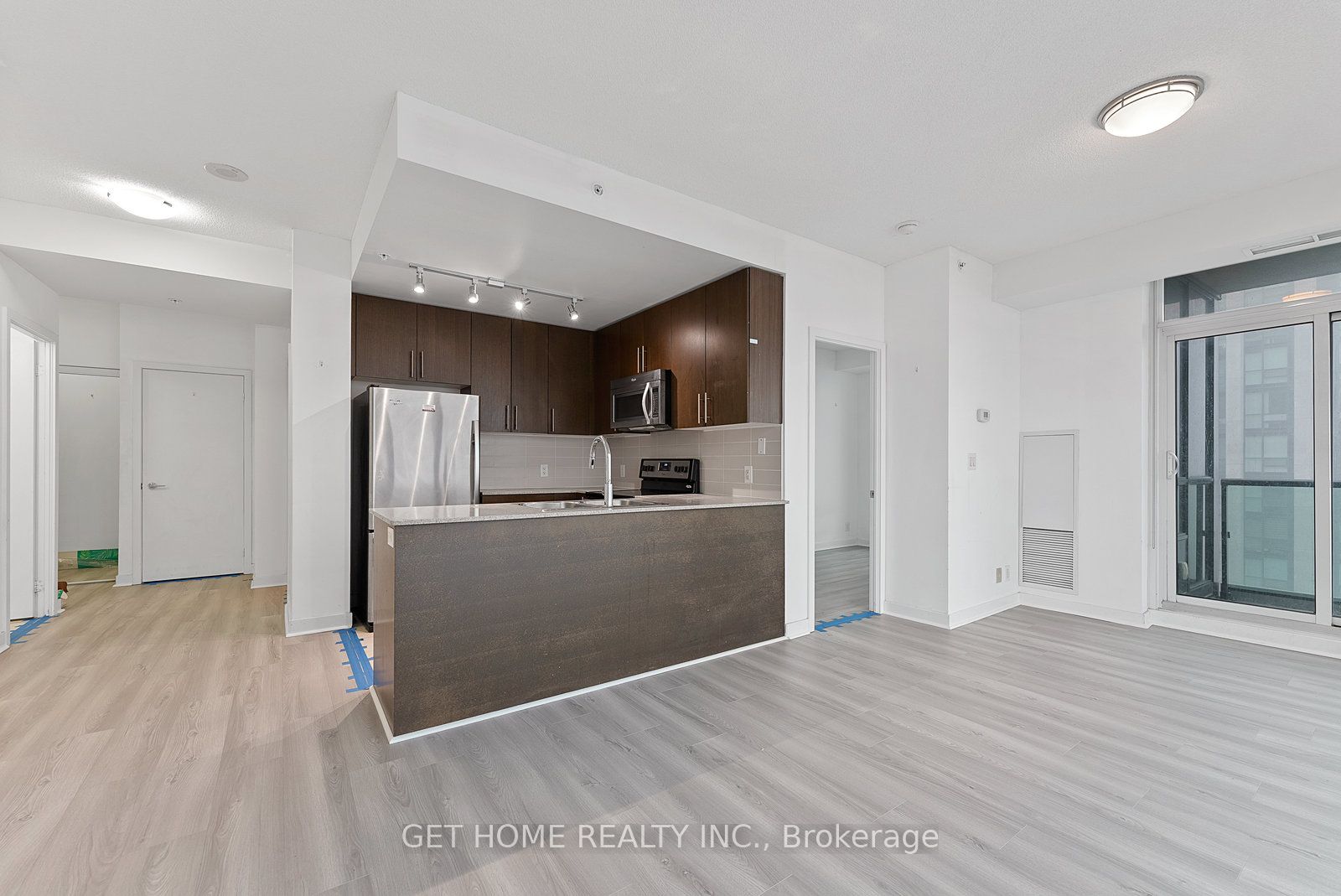 3985 Grand Park Drive 2005 Property Photo 12