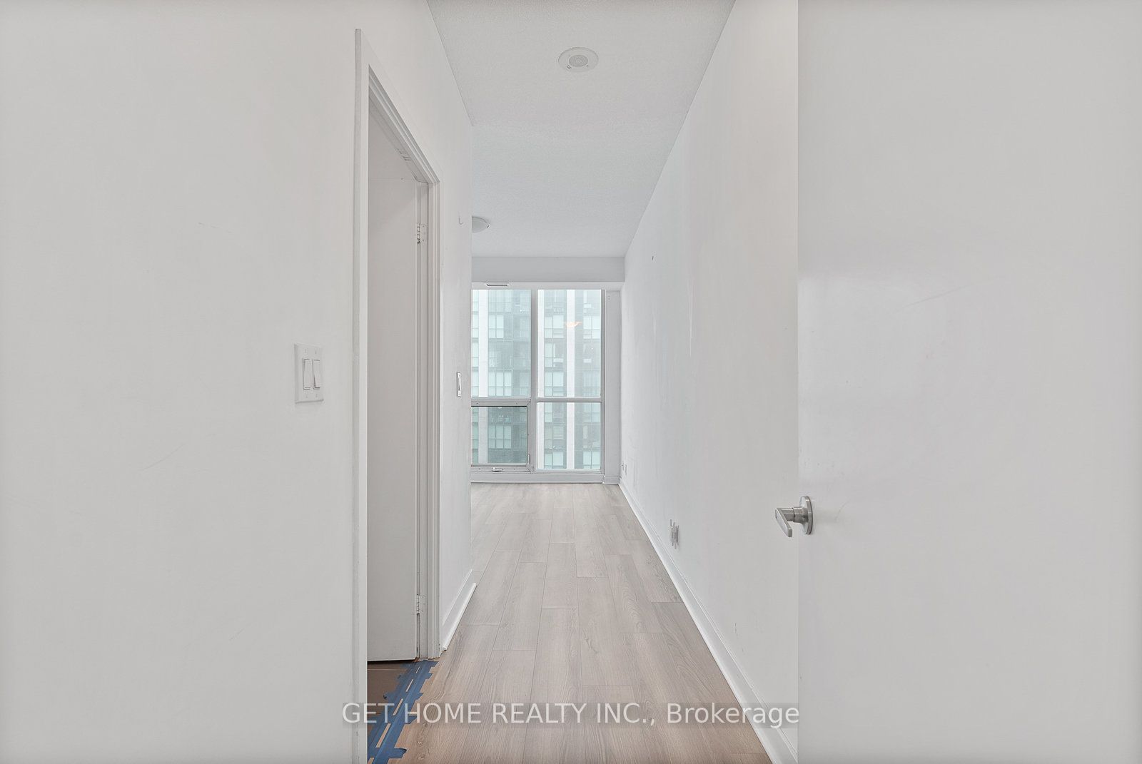 3985 Grand Park Drive 2005 Property Photo 17