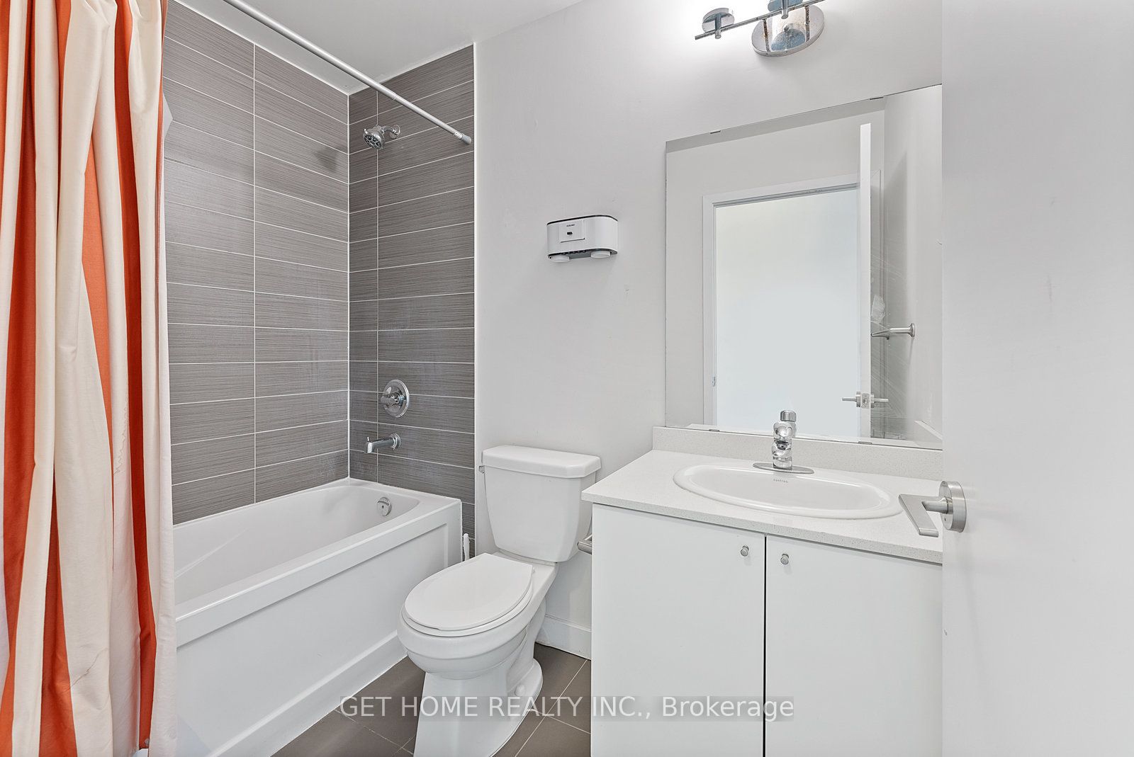 3985 Grand Park Drive 2005 Property Photo 22