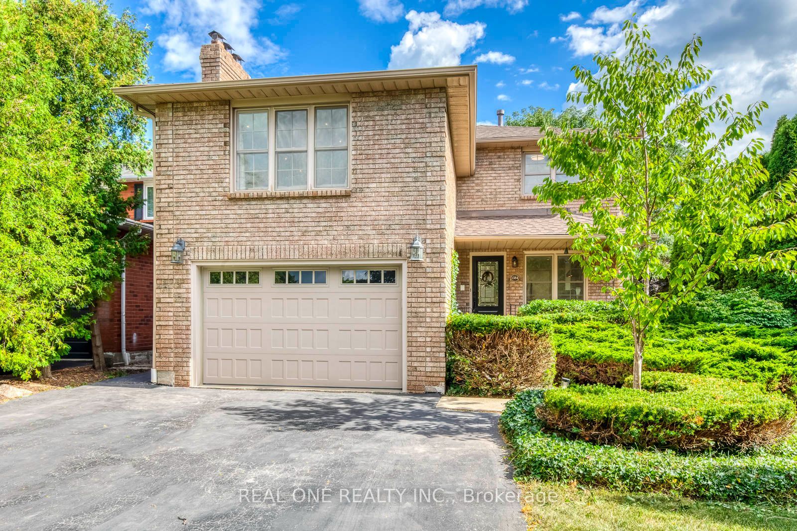 1384 Bramblewood Green Property Photo 1