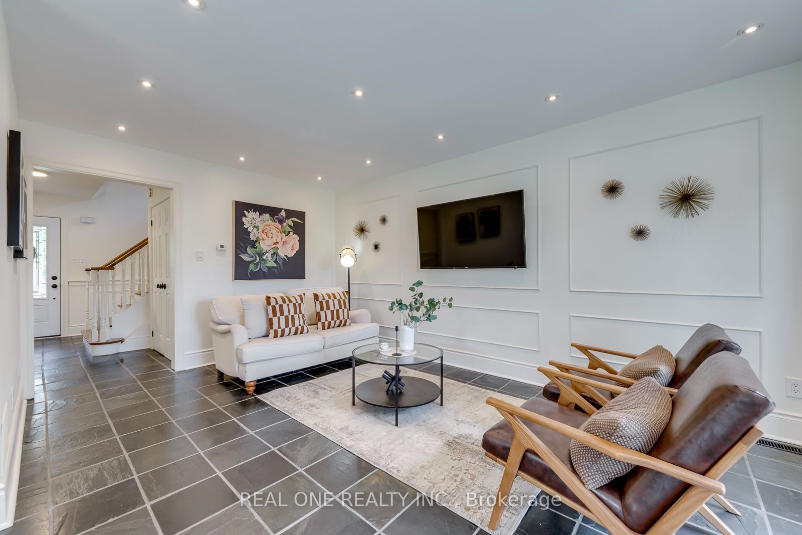 1384 Bramblewood Green Property Photo 8