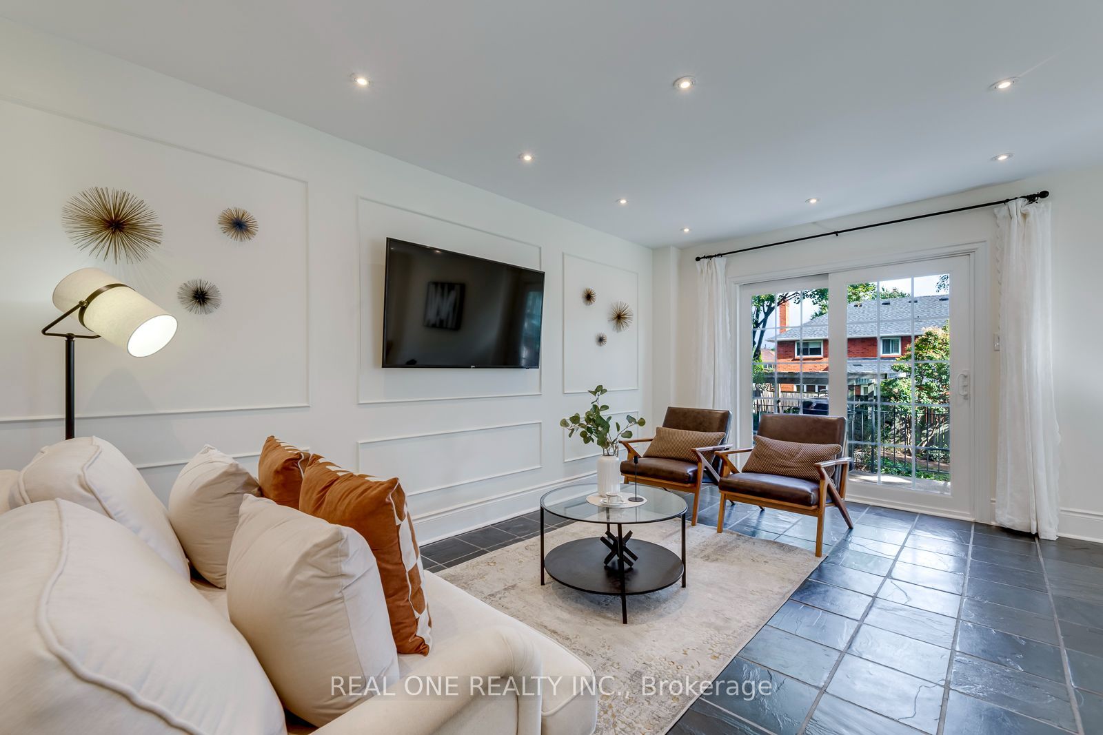 1384 Bramblewood Green Property Photo 10
