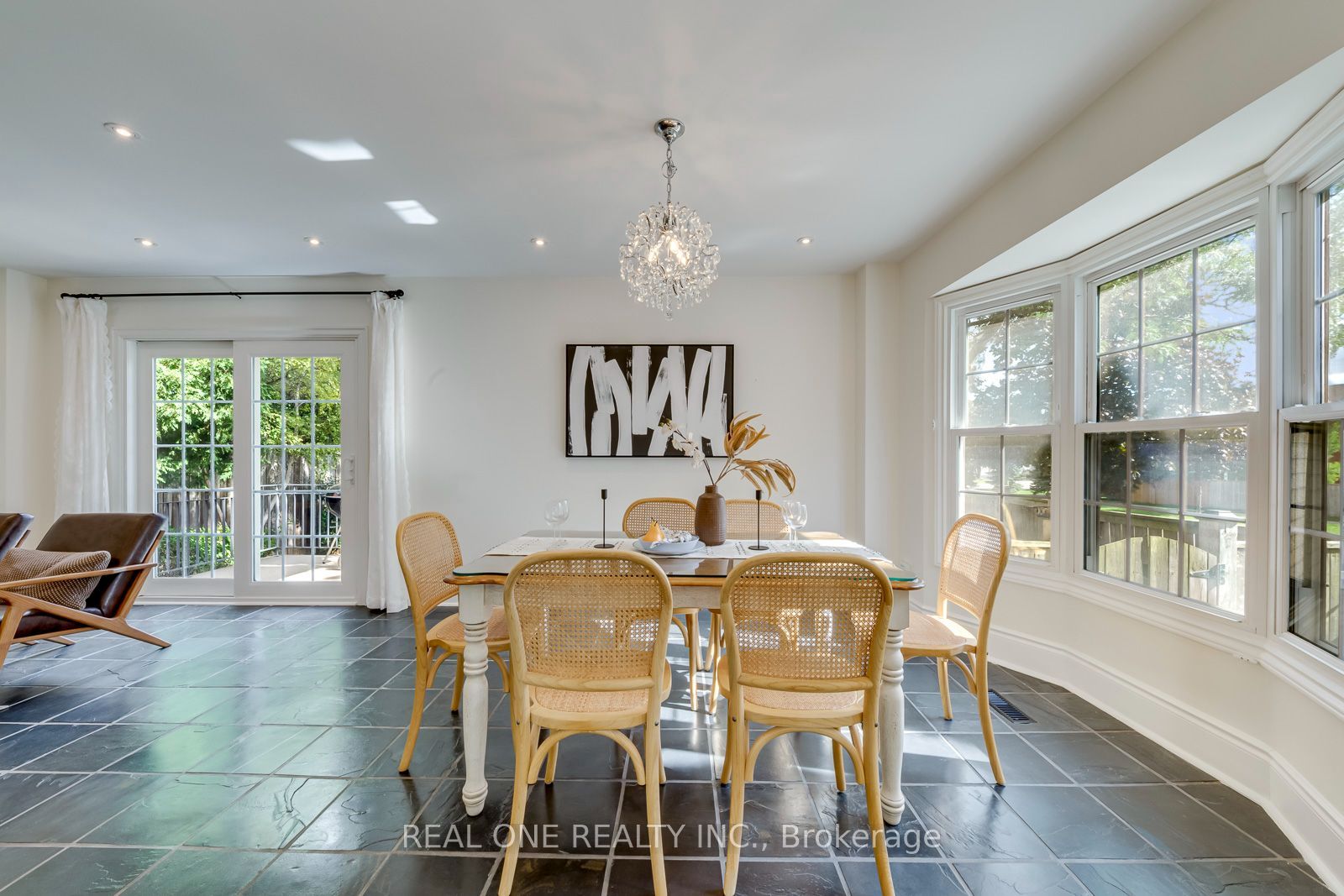 1384 Bramblewood Green Property Photo 16