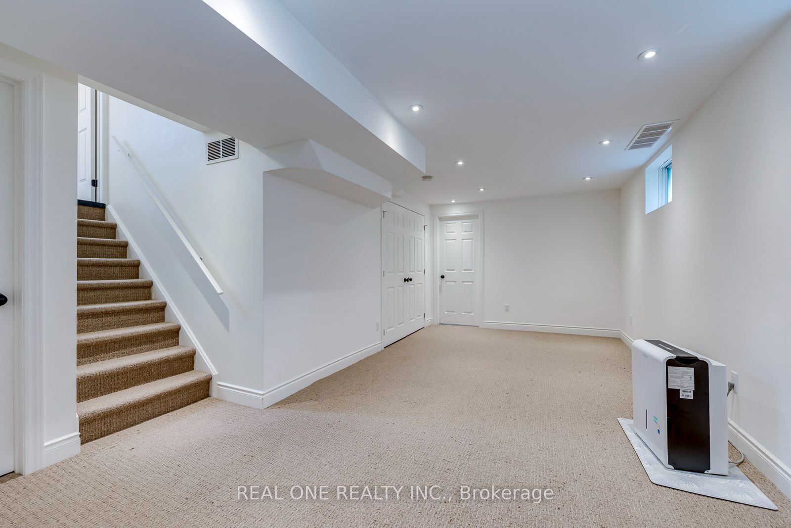 1384 Bramblewood Green Property Photo 37