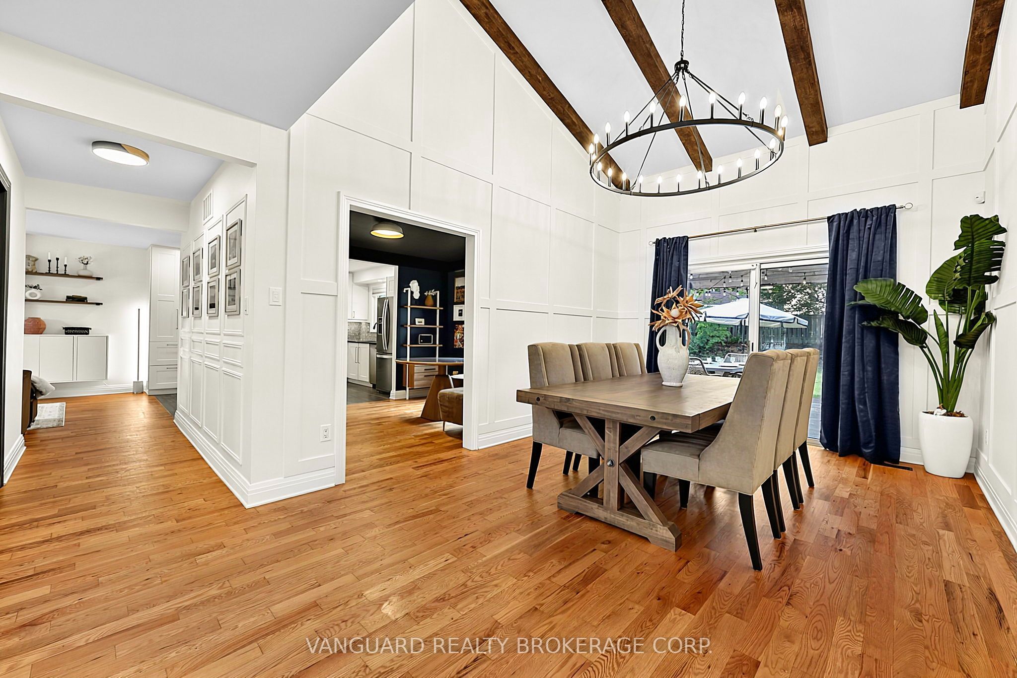 336 Dingle Court Property Photo 4
