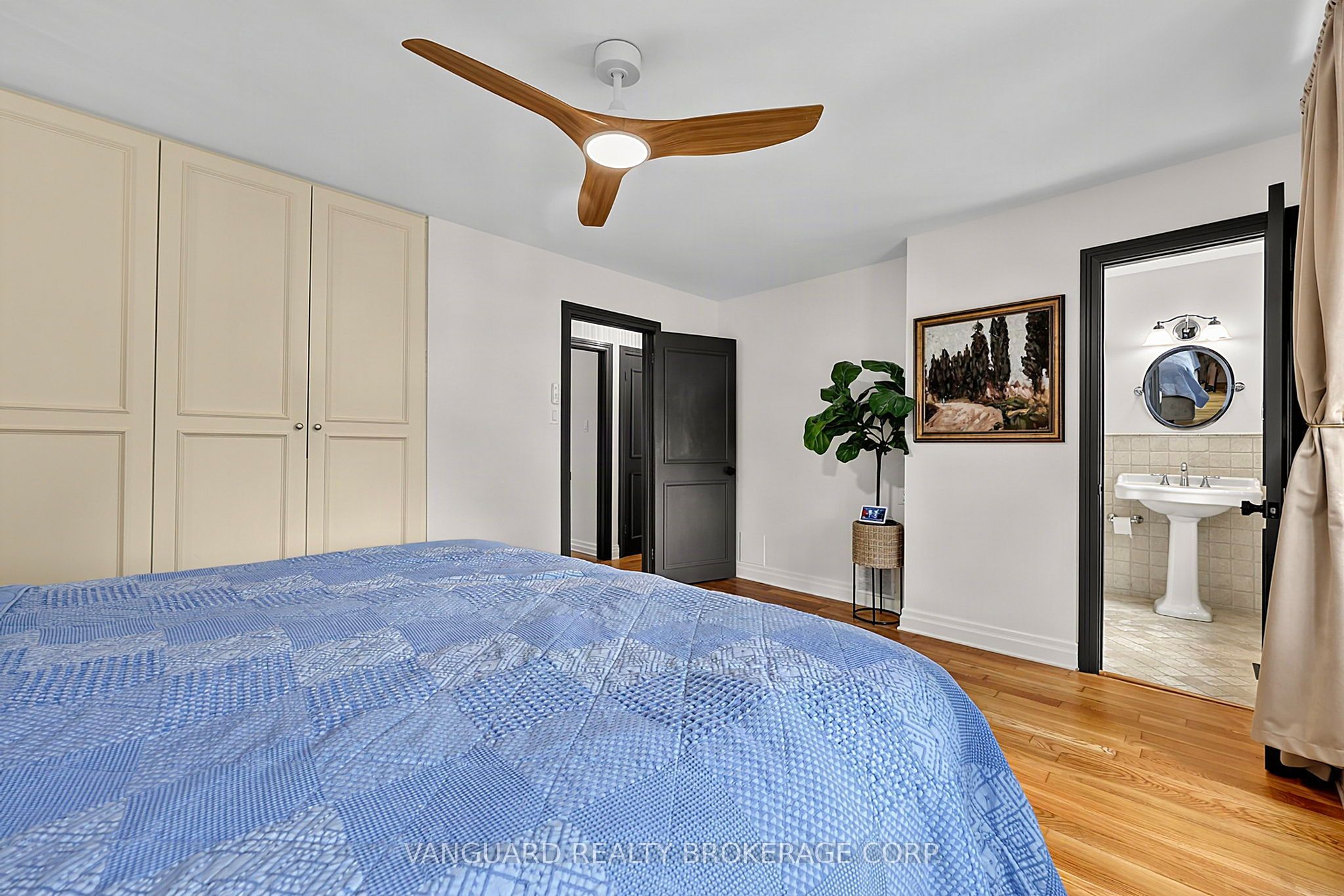 336 Dingle Court Property Photo 12