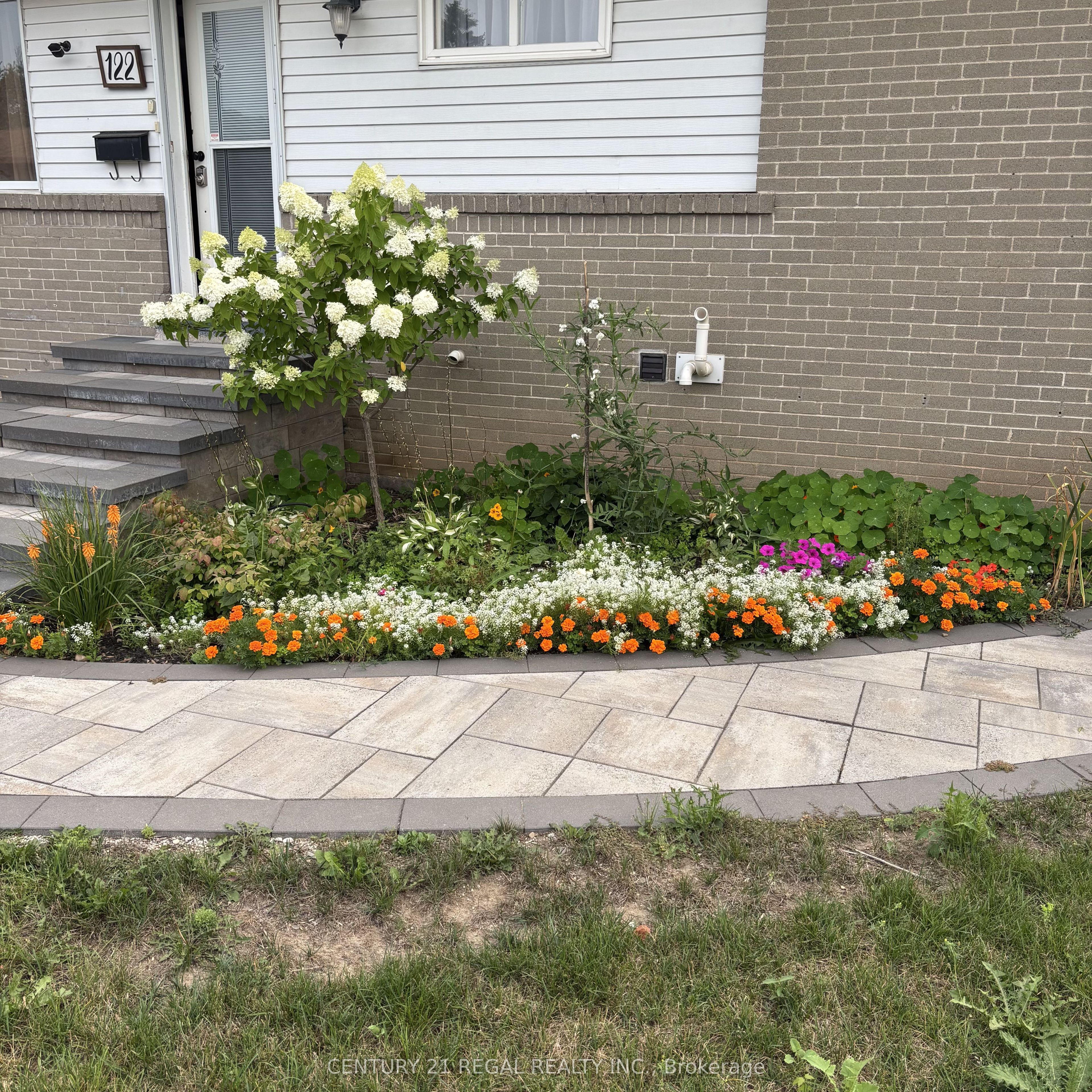 122 Longfield Road Property Photo 4