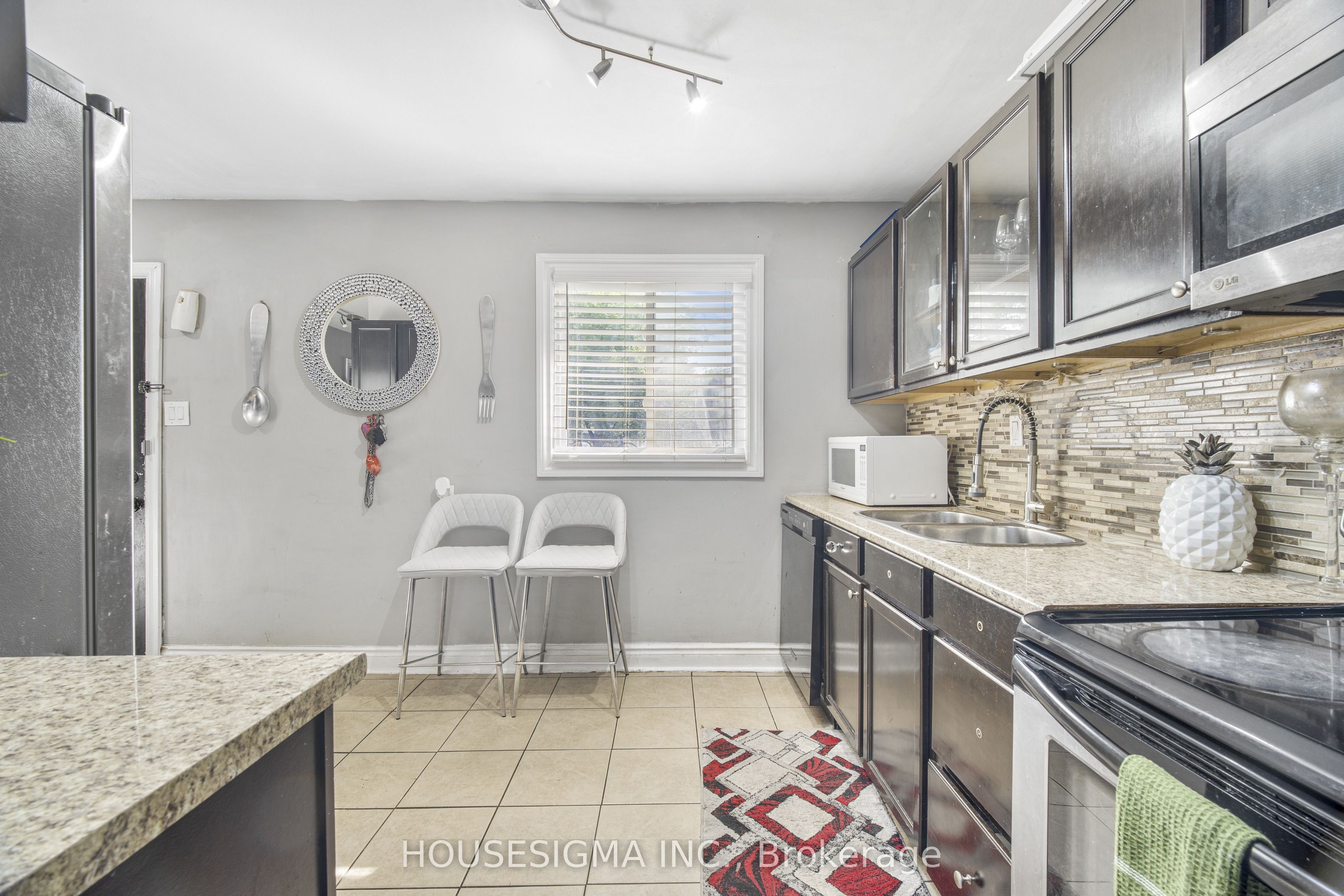 105 Hansen Road N 61 Property Photo 11
