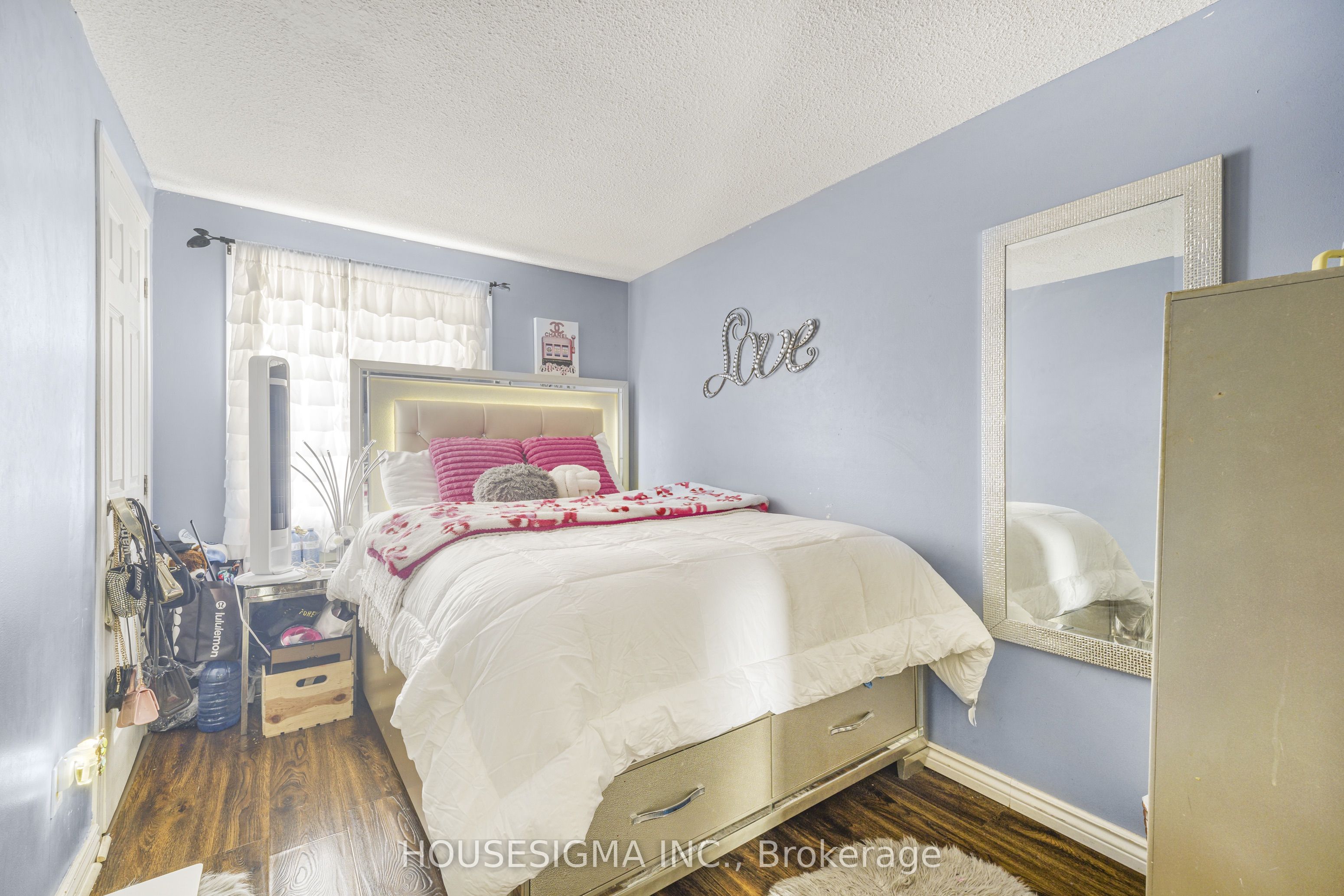 105 Hansen Road N 61 Property Photo 19