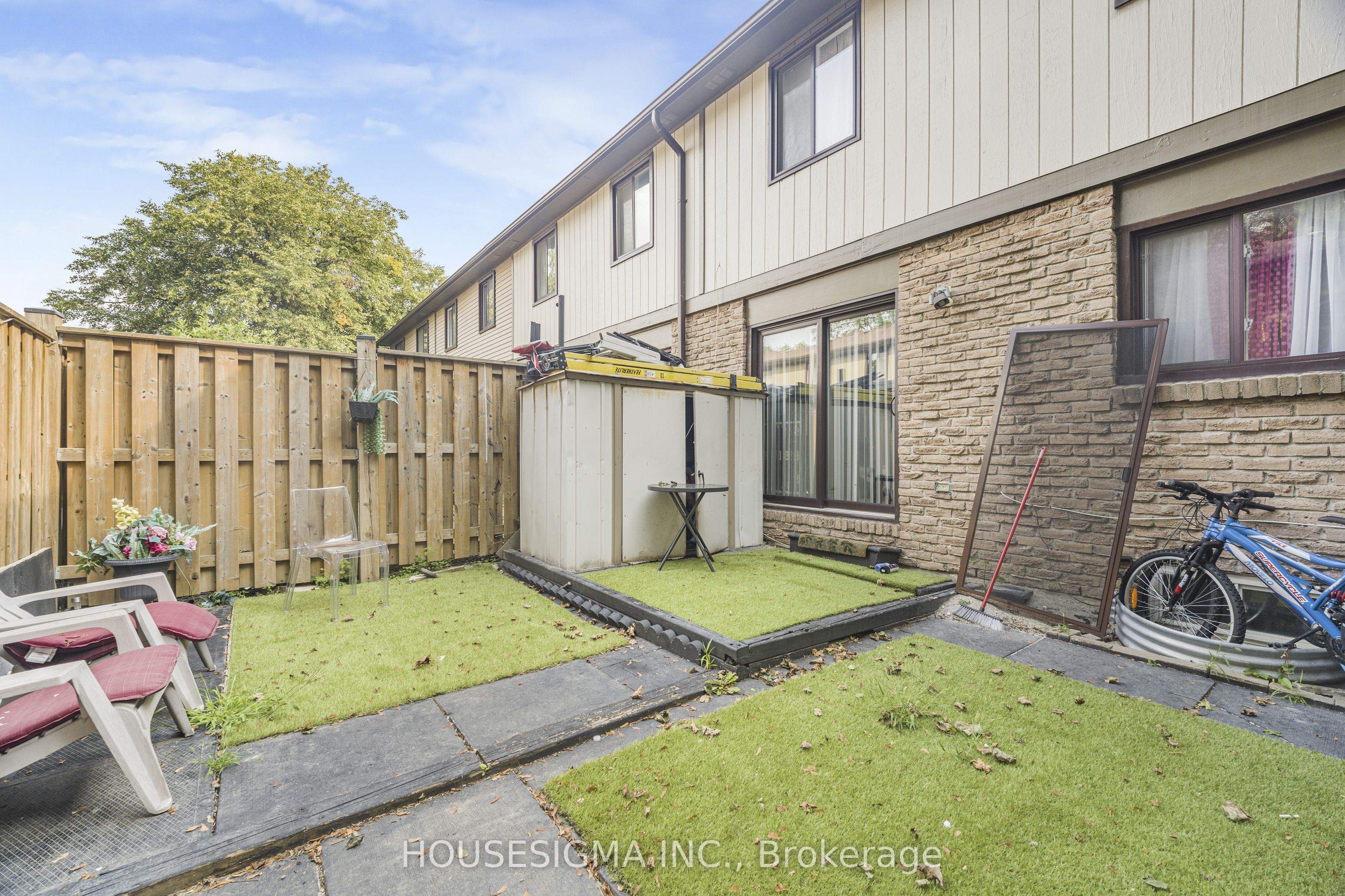 105 Hansen Road N 61 Property Photo 26