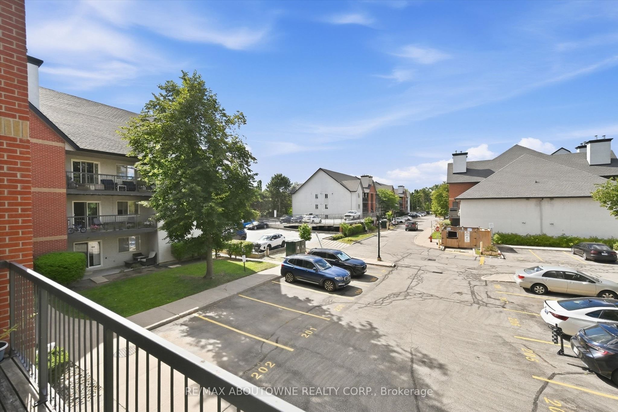 1450 Glen Abbey Gate 1121 Property Photo 12