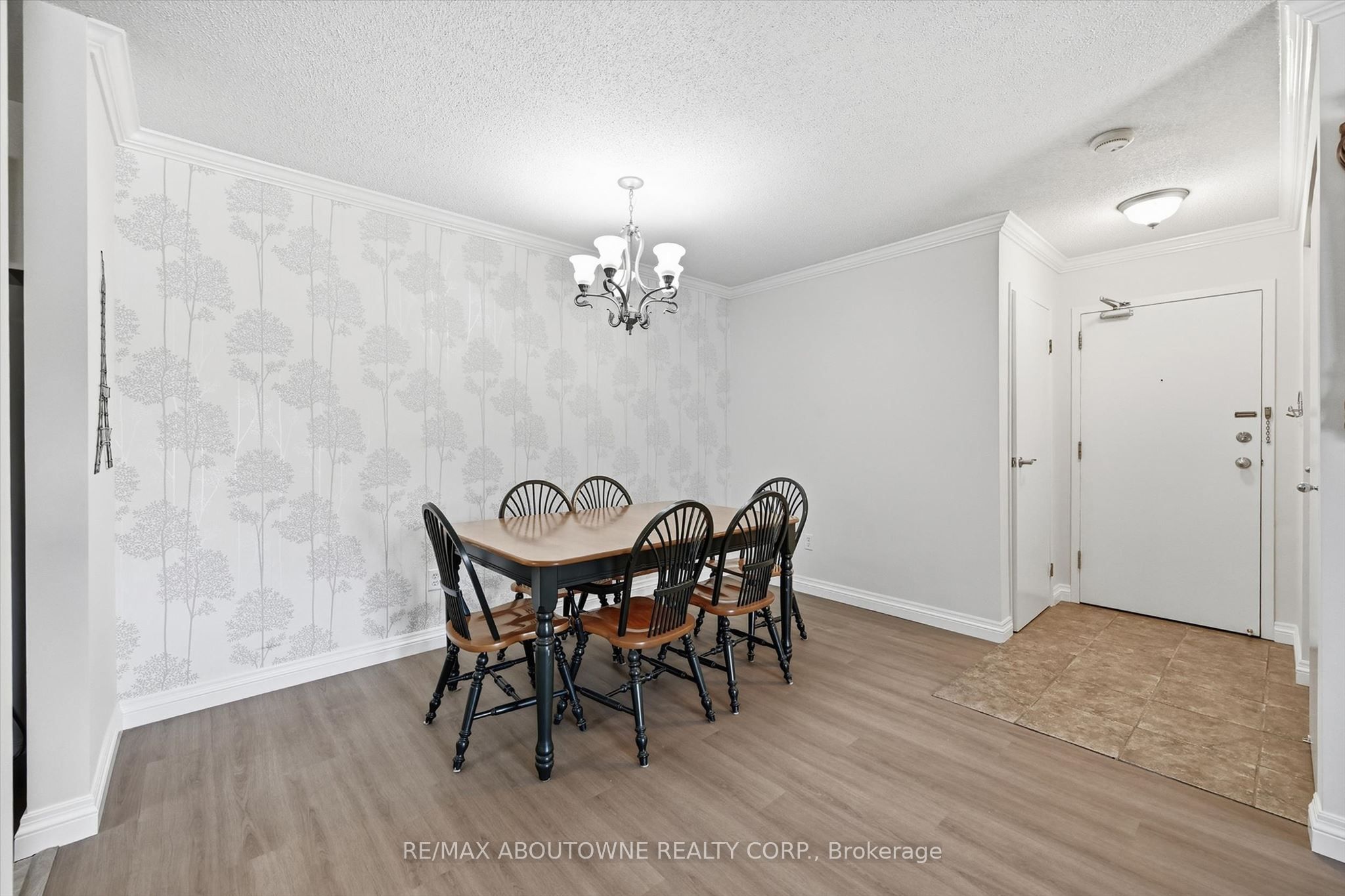1450 Glen Abbey Gate 1121 Property Photo 14
