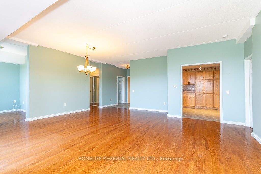 2085 Amherst Heights Drive 611 Property Photo 12