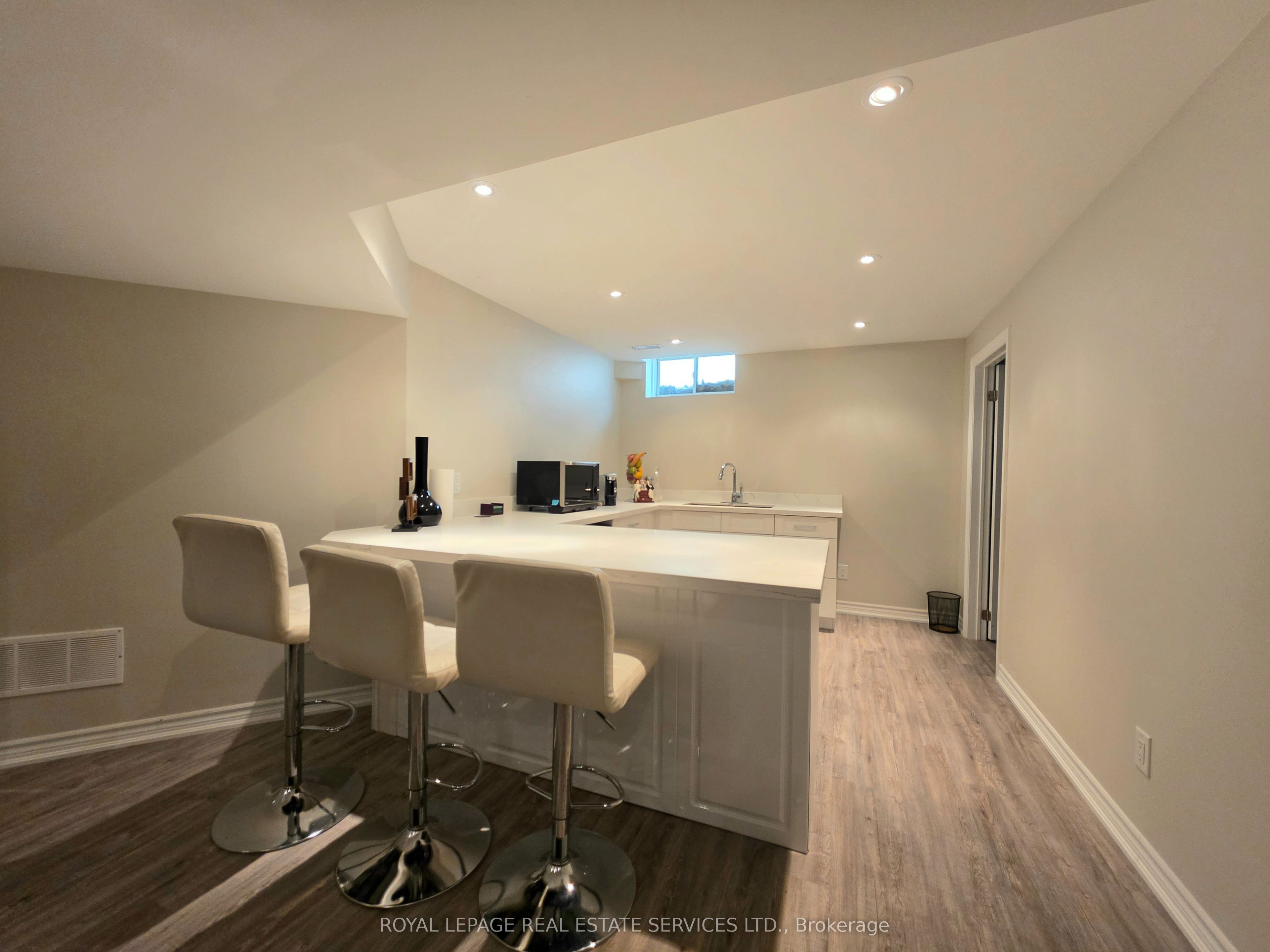2488 Millstone Drive Property Photo 17