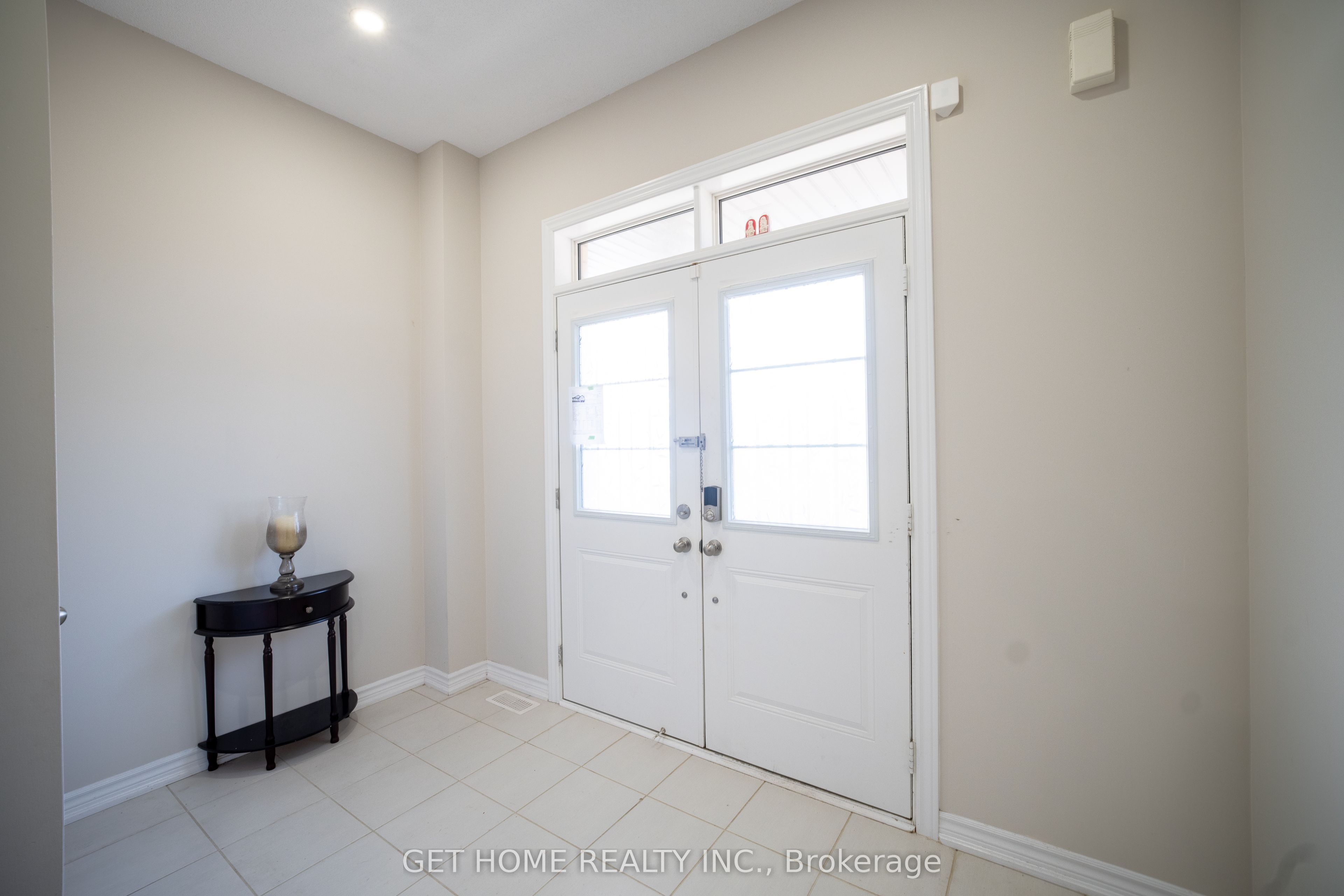 24 Bachelor Street Property Photo 6