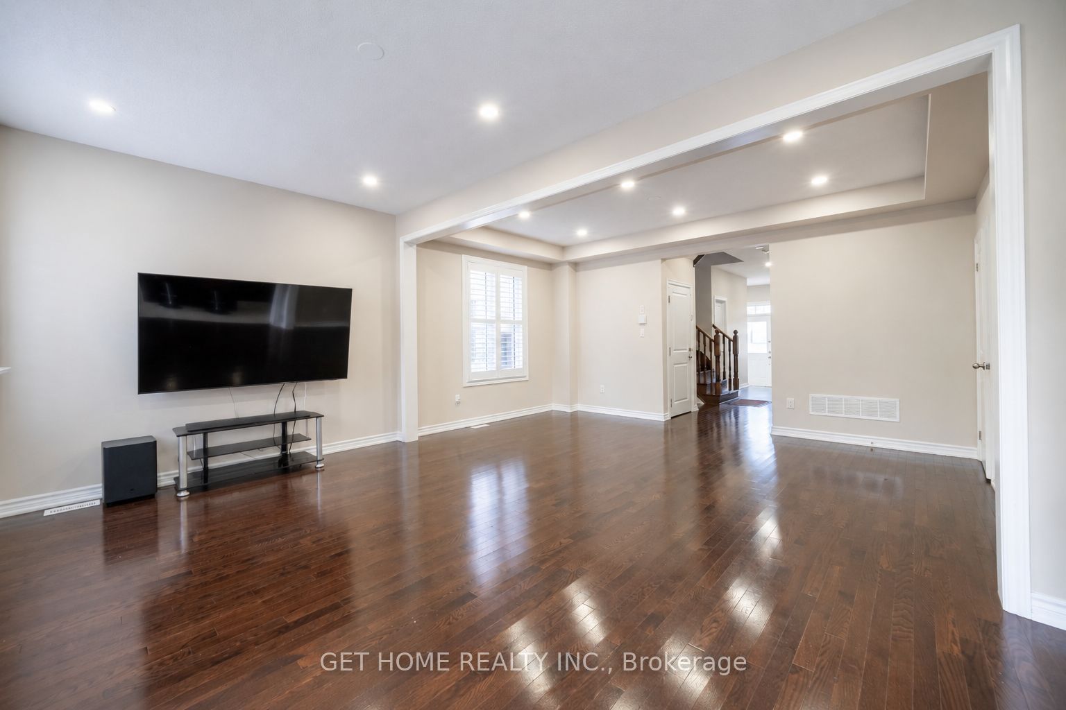 24 Bachelor Street Property Photo 8