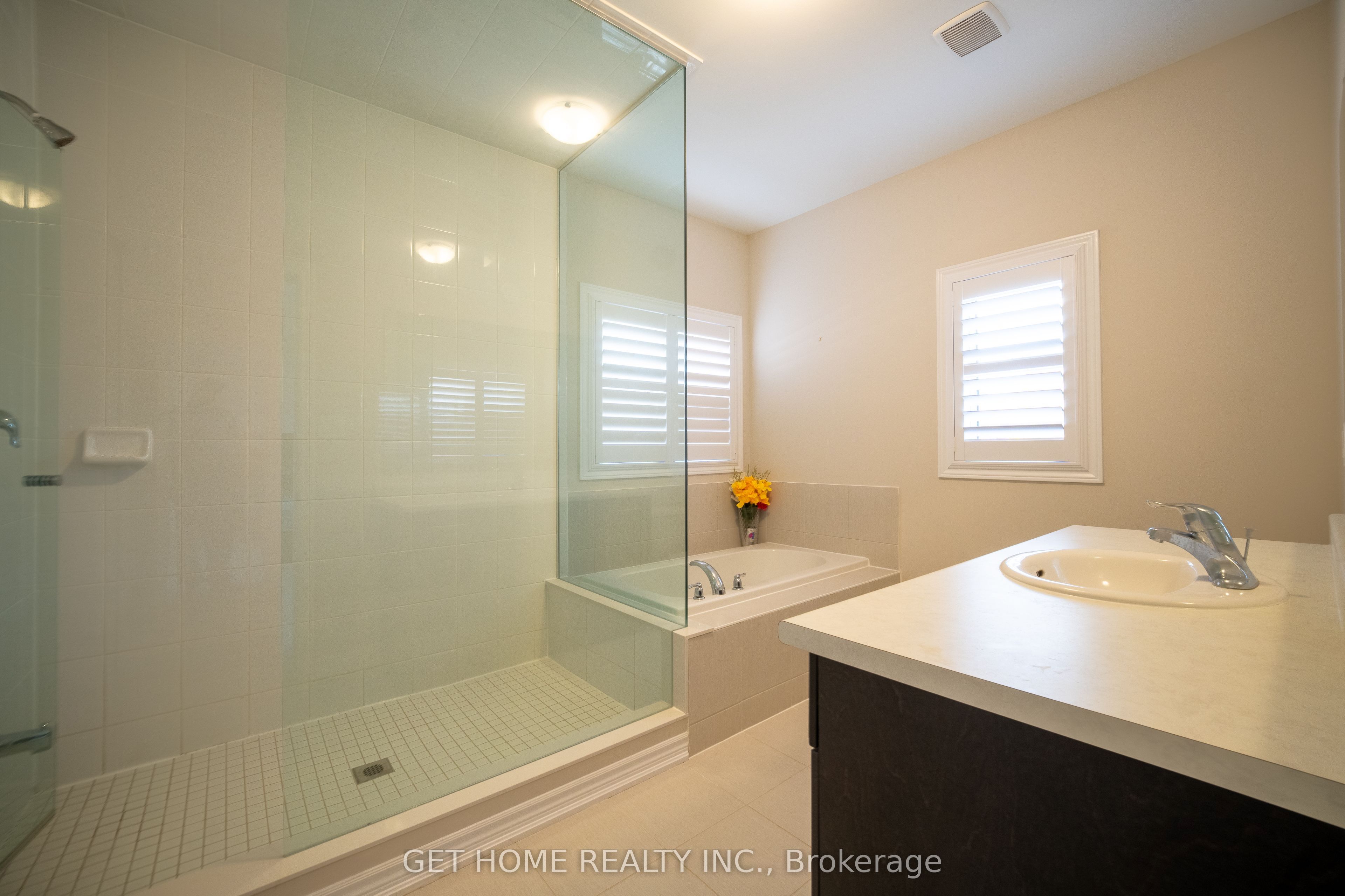 24 Bachelor Street Property Photo 14
