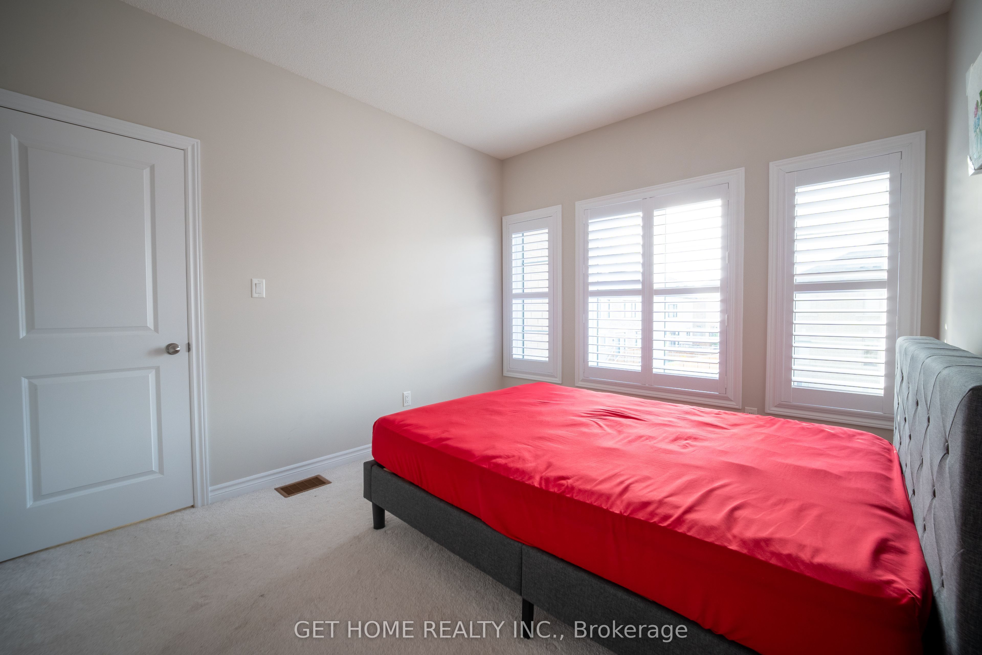 24 Bachelor Street Property Photo 25