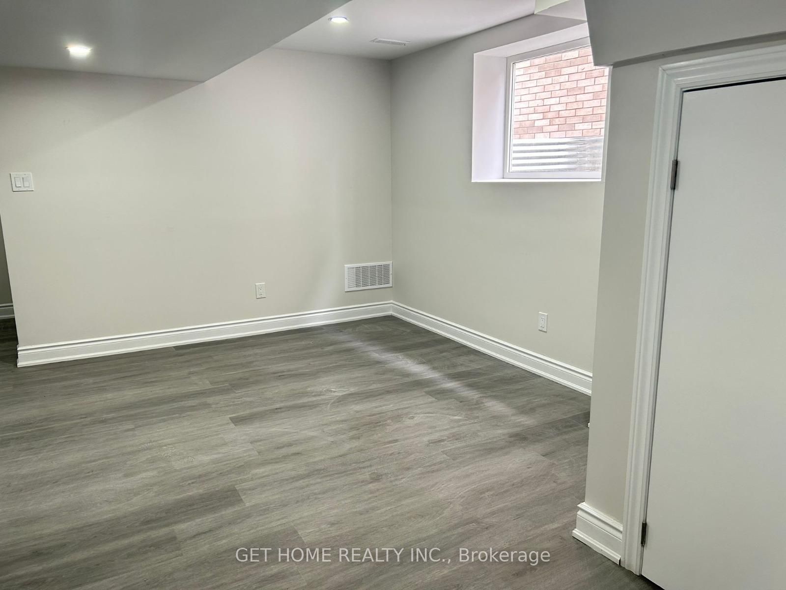 24 Bachelor Street Property Photo 36