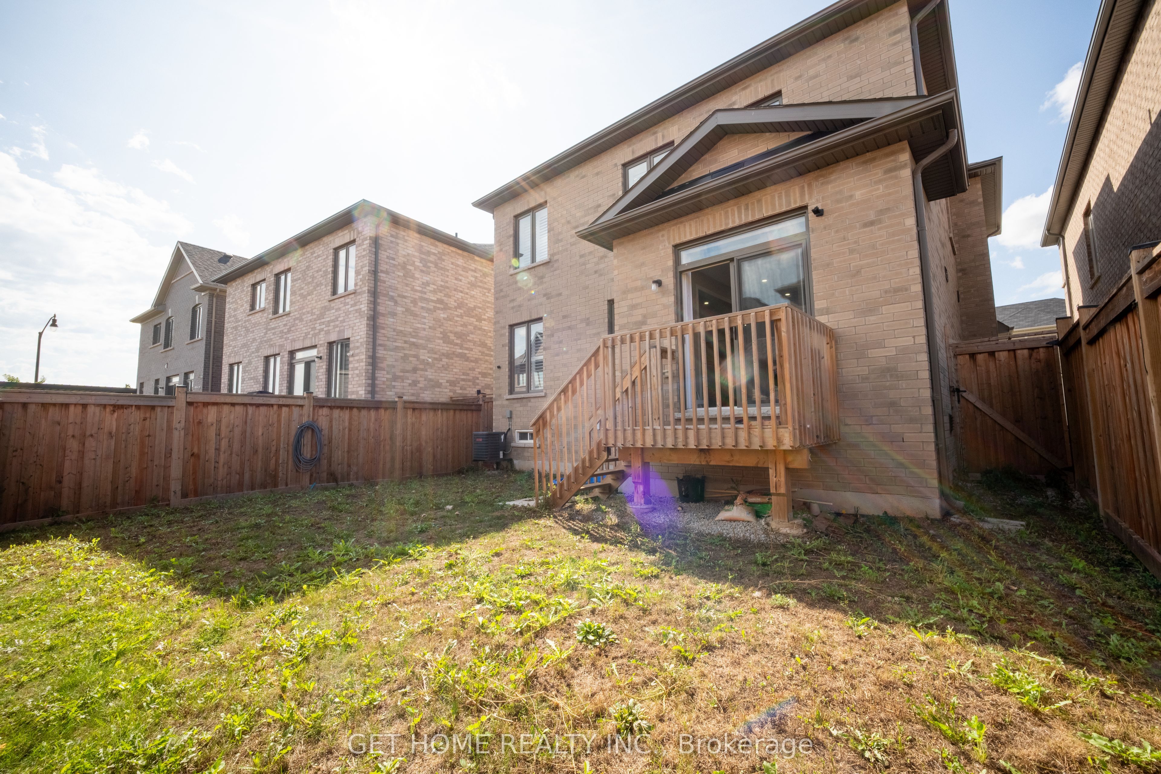24 Bachelor Street Property Photo 44