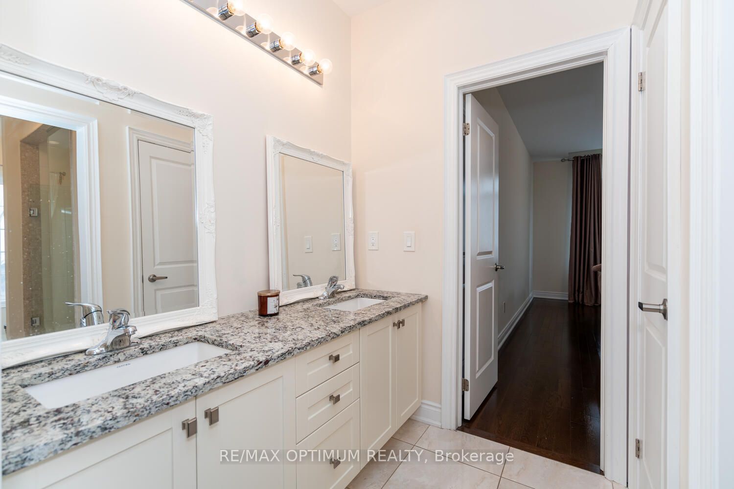 16 Layton Street Property Photo 30
