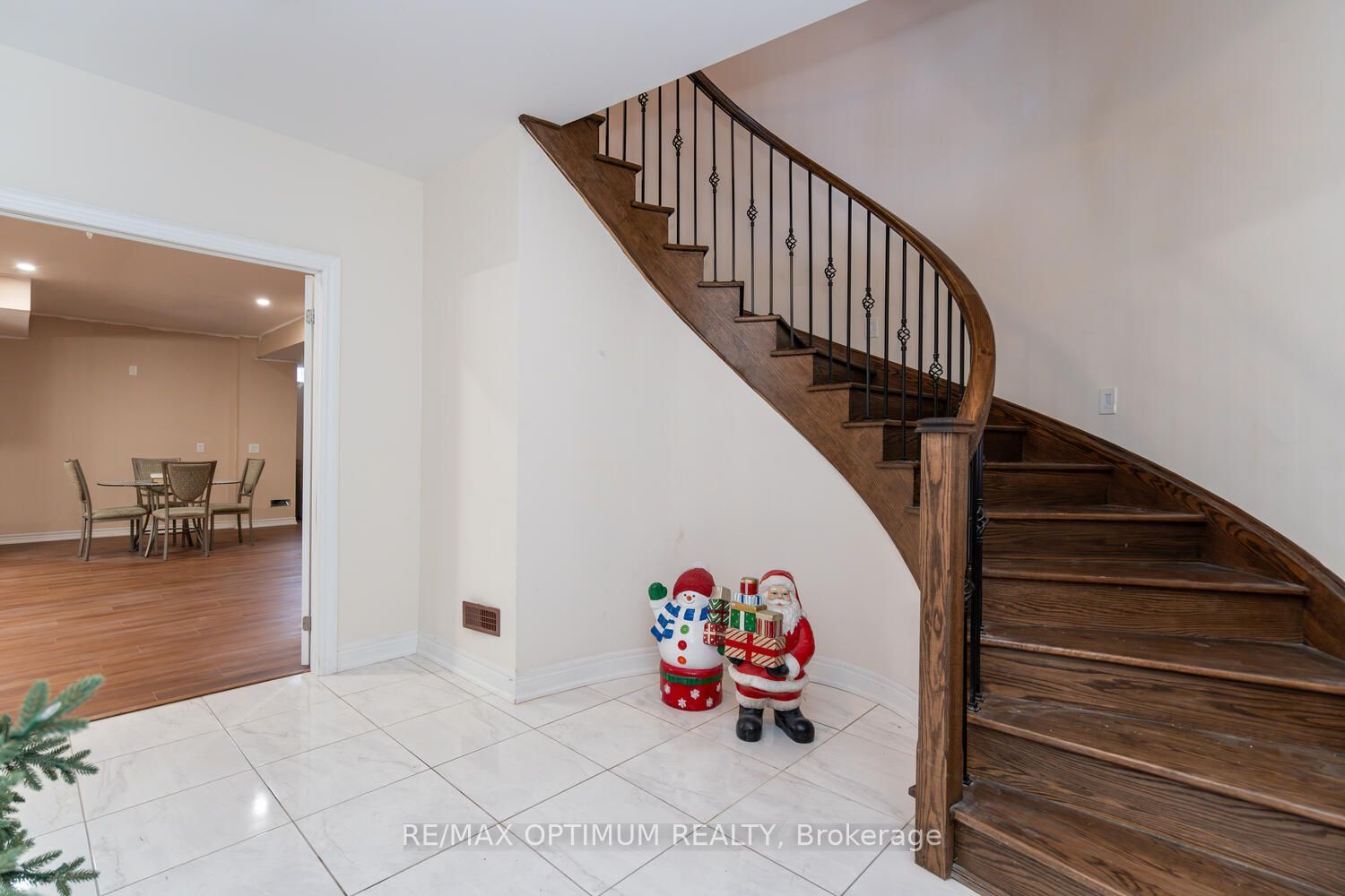 16 Layton Street Property Photo 34